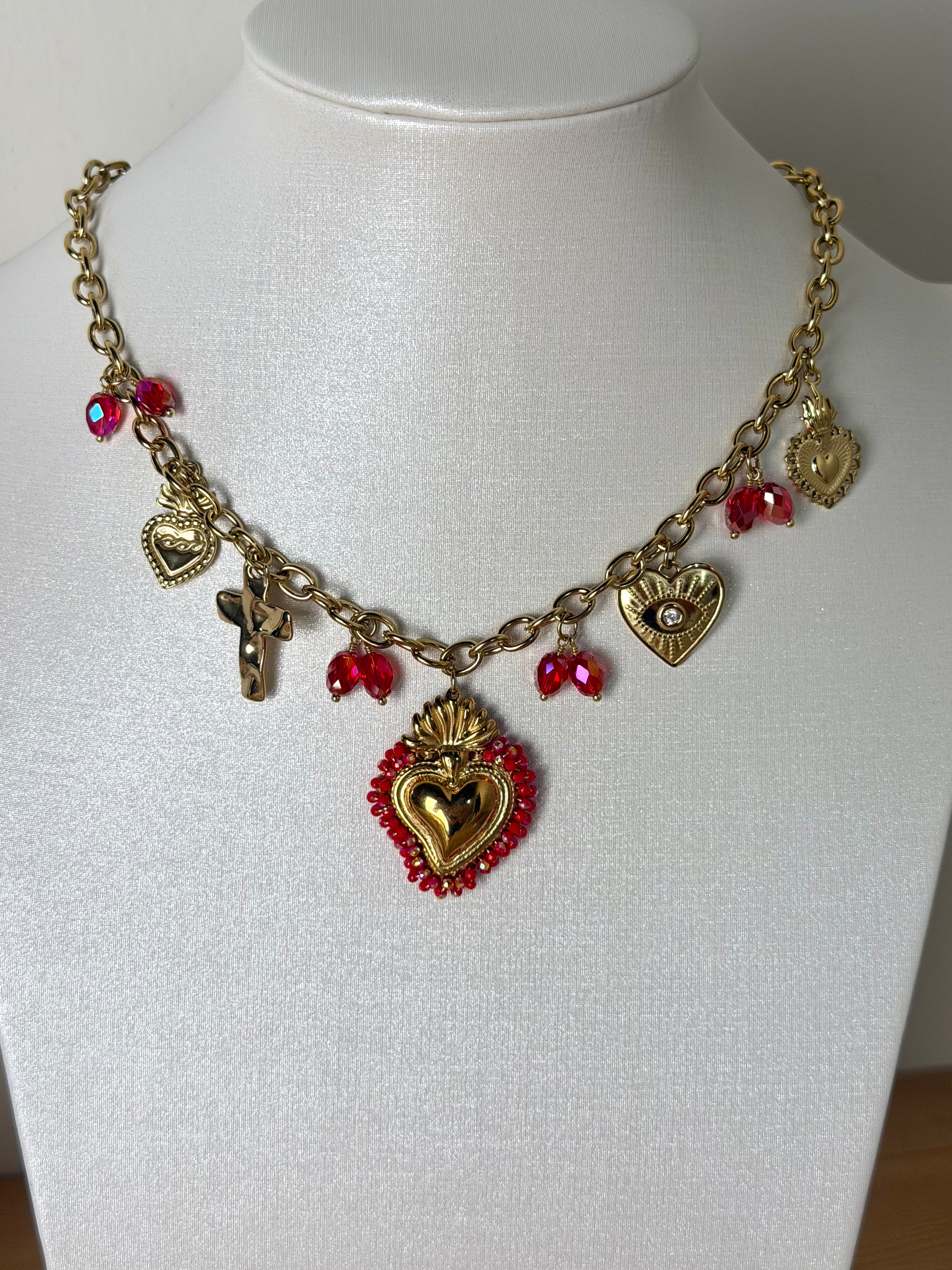 Collana cuore sacro fucsia - collezione AMORE