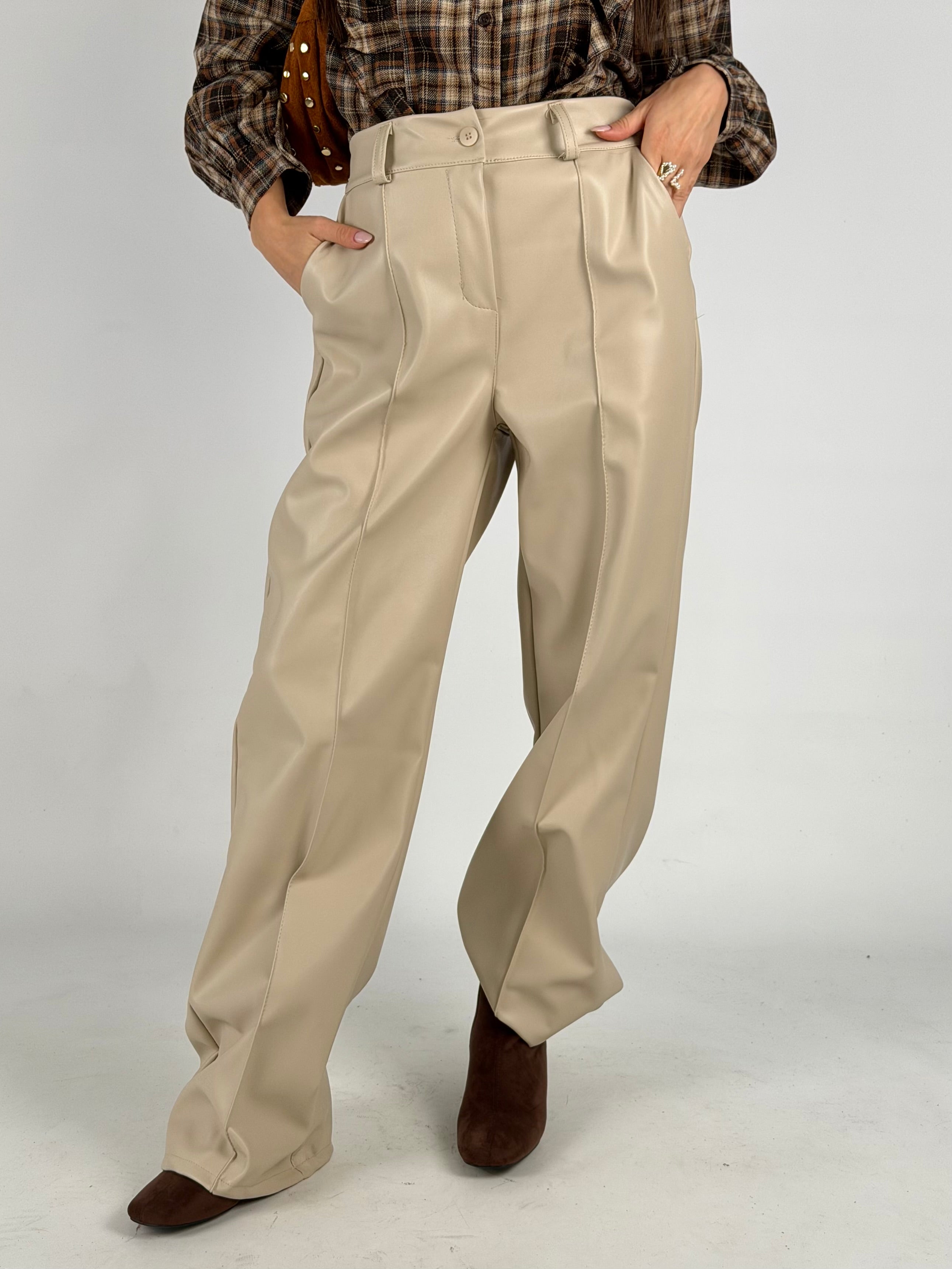 Pantalone ecopelle beige