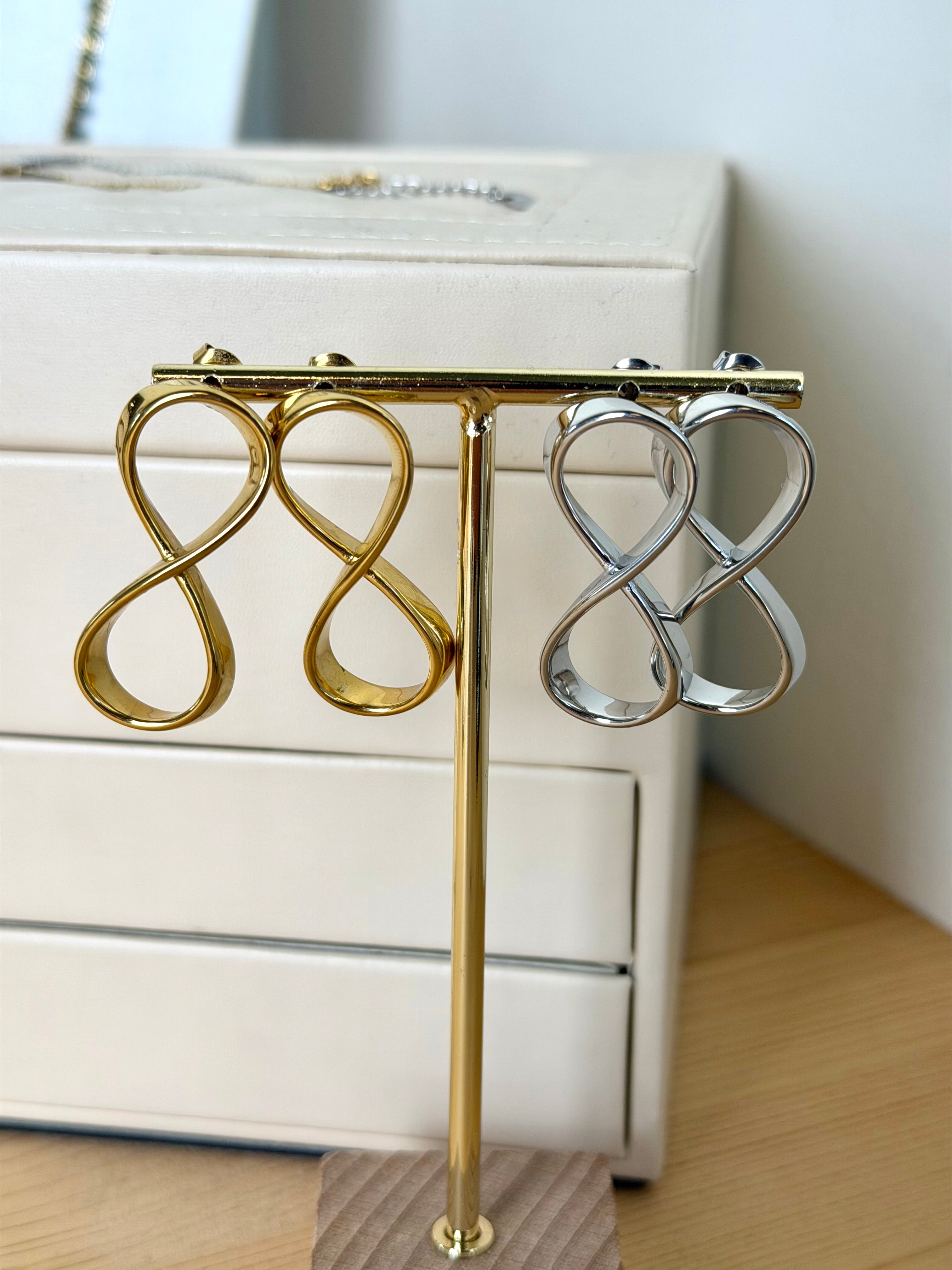 Orecchini infinito - collezione infinito
