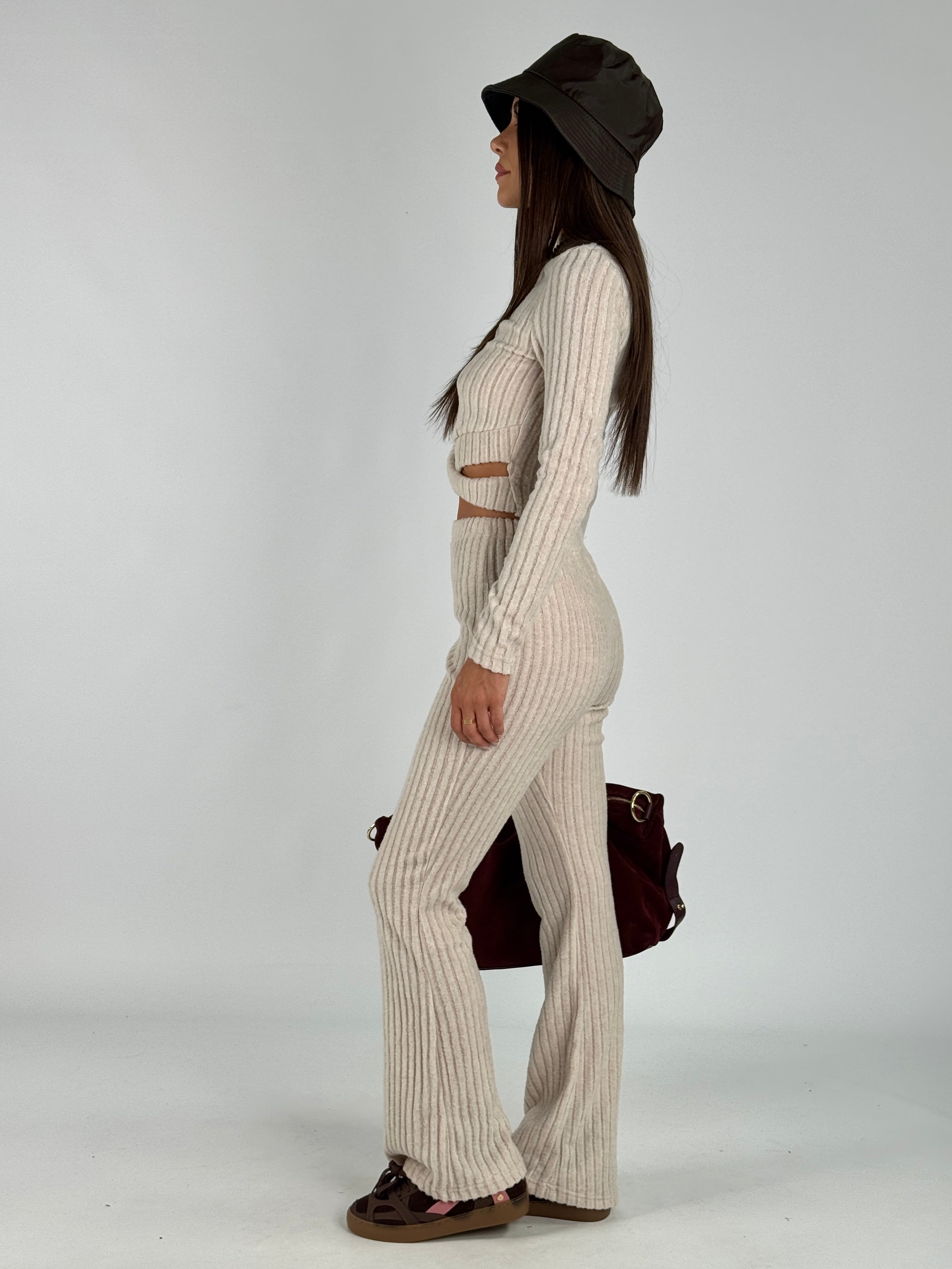 Tuta sportiva costine beige