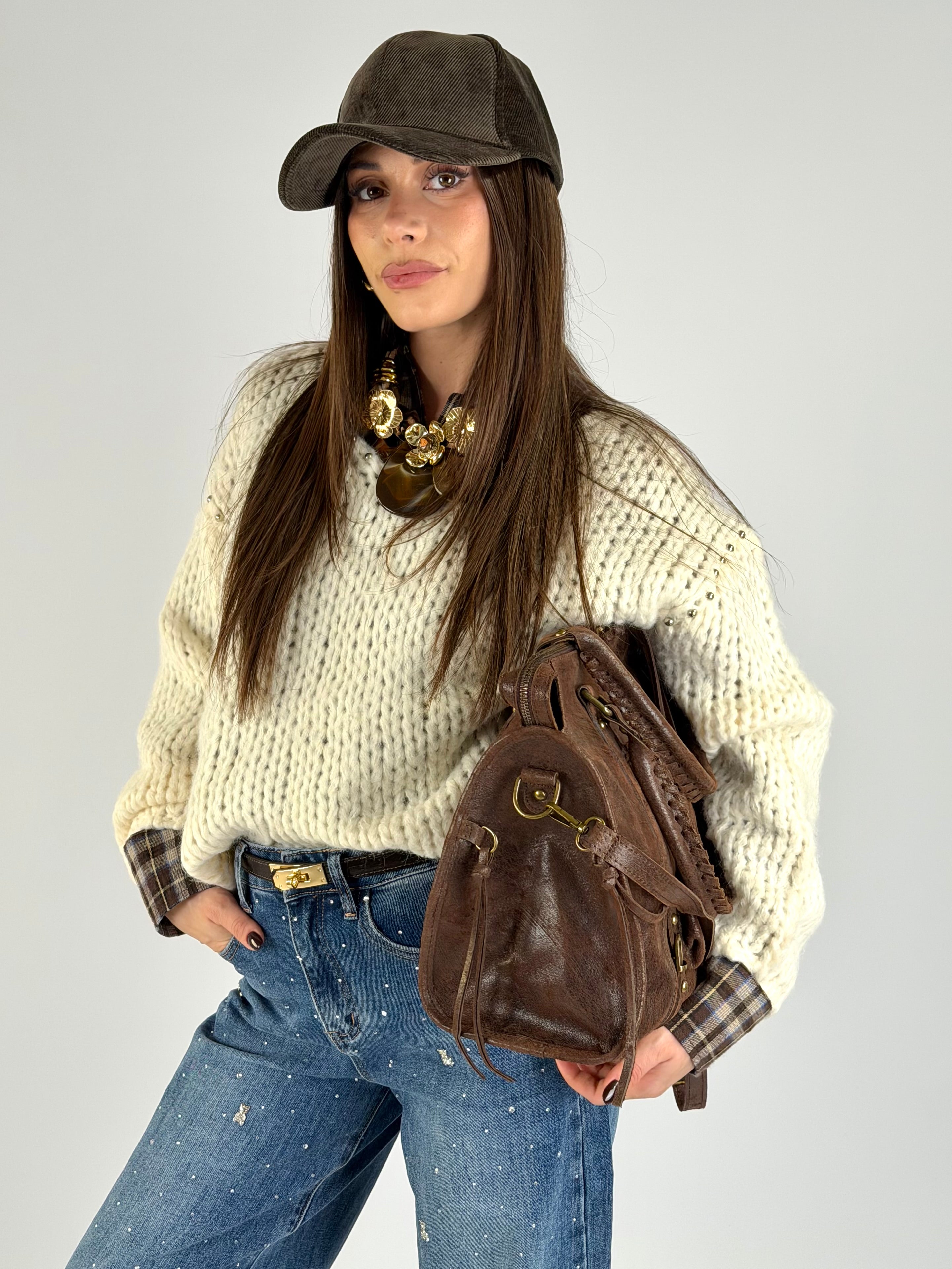 Maglia borchiette beige