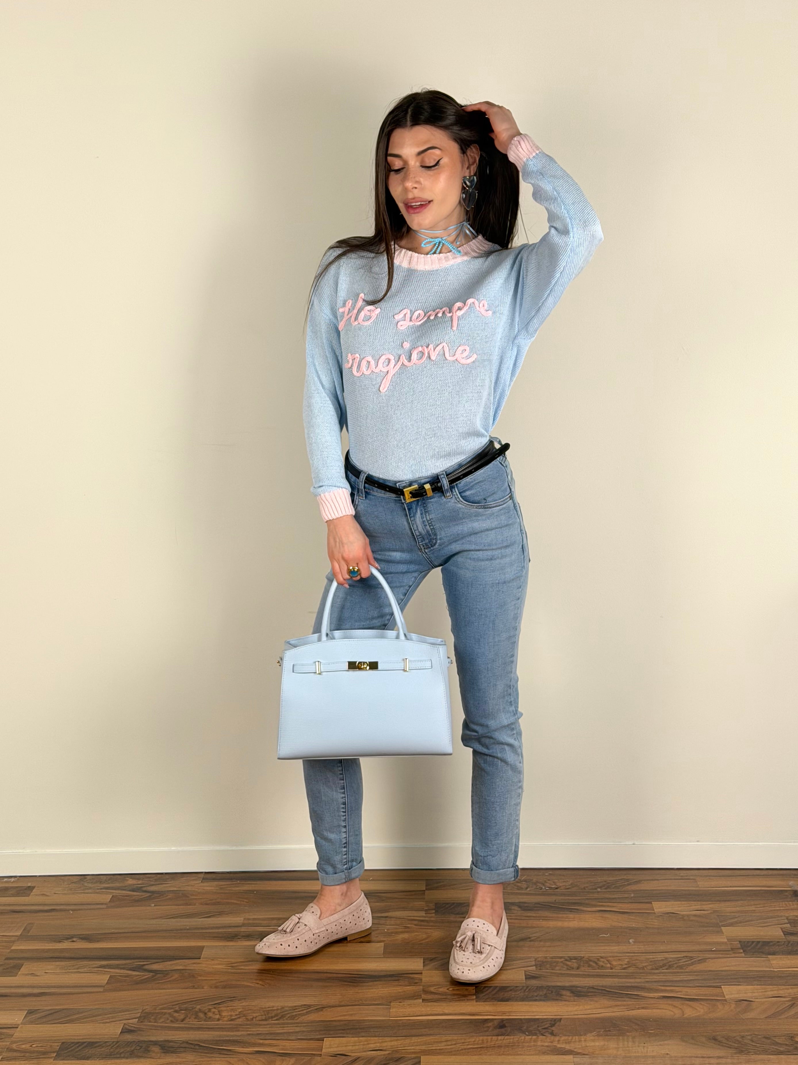 Maglia “ho sempre ragione” base celeste/rosa