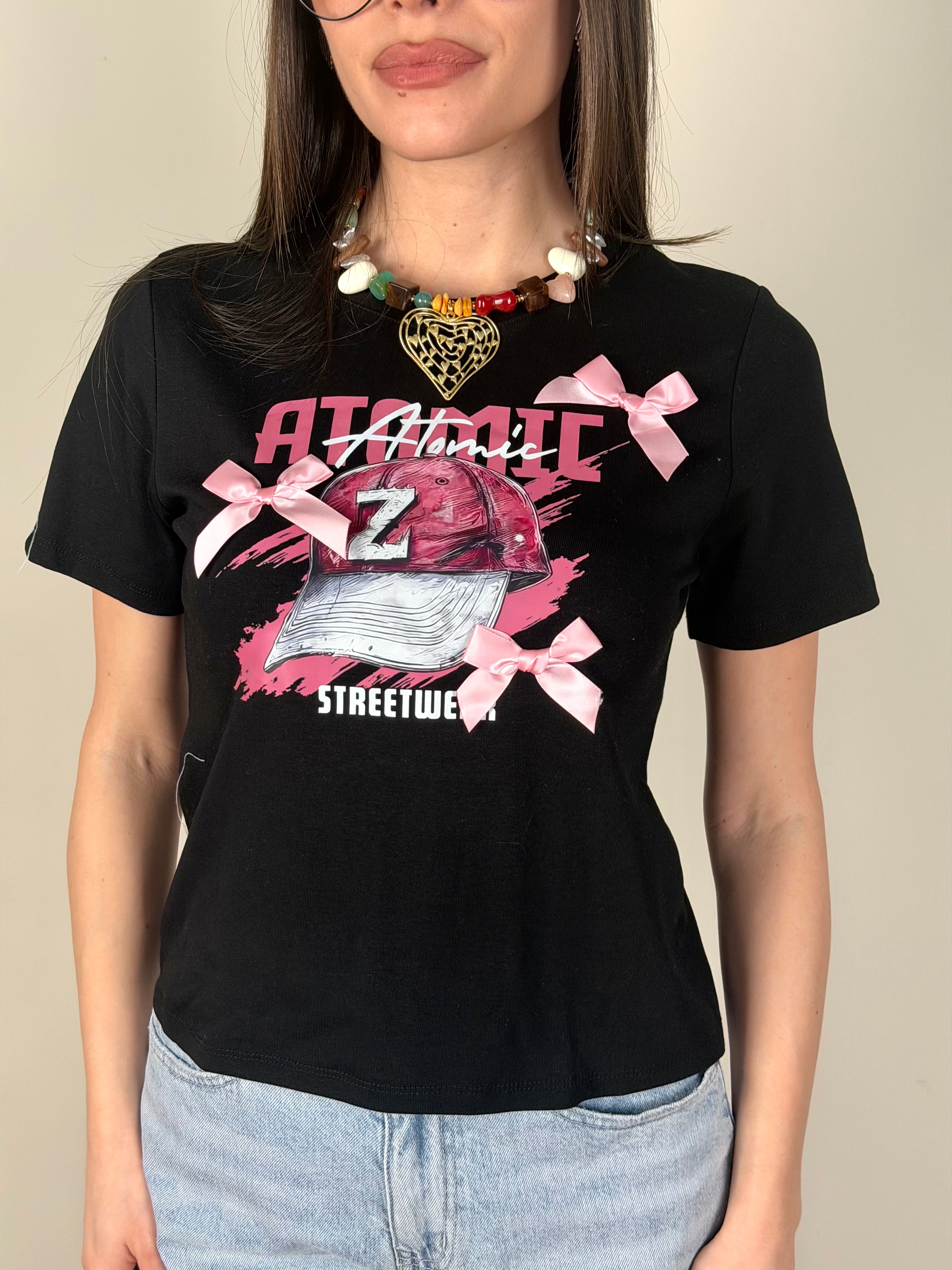 T-shirt Joyce nera