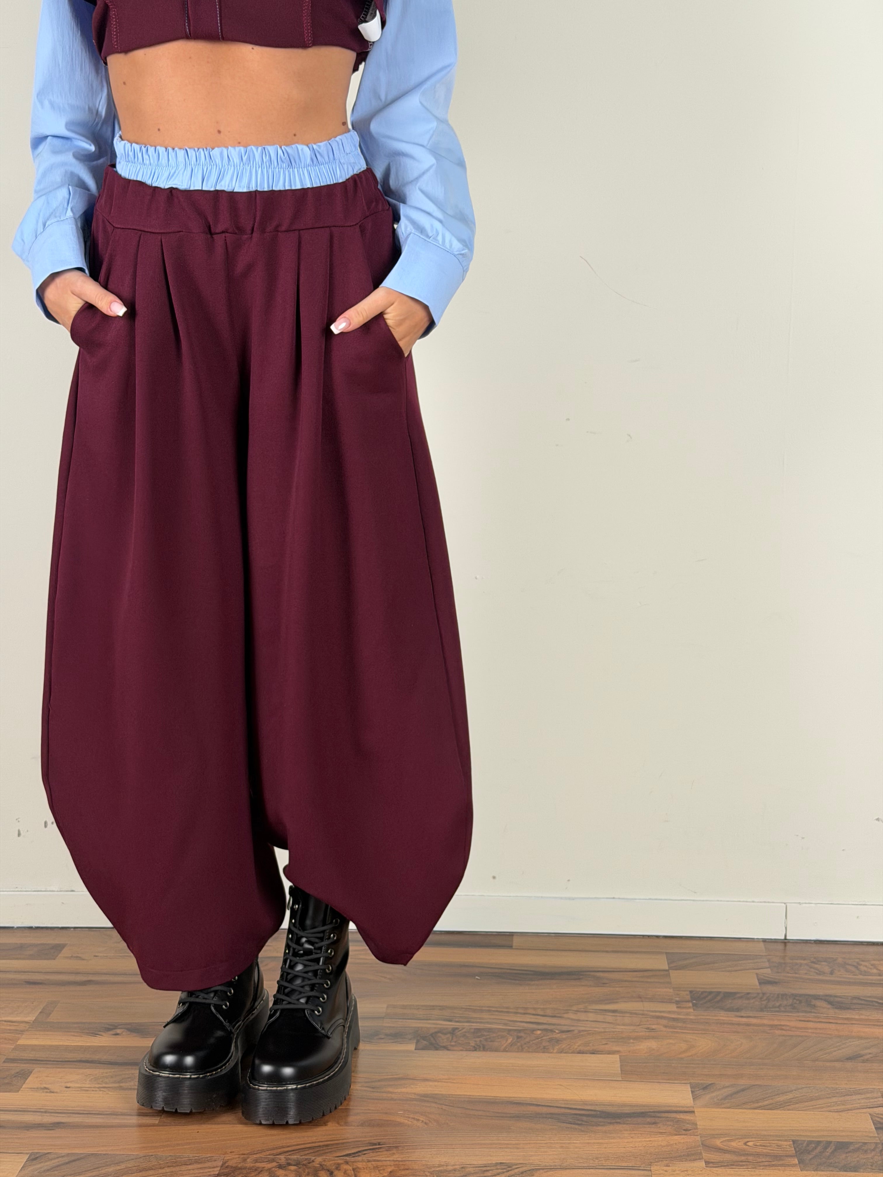 Pantalone completo kiss bordeaux