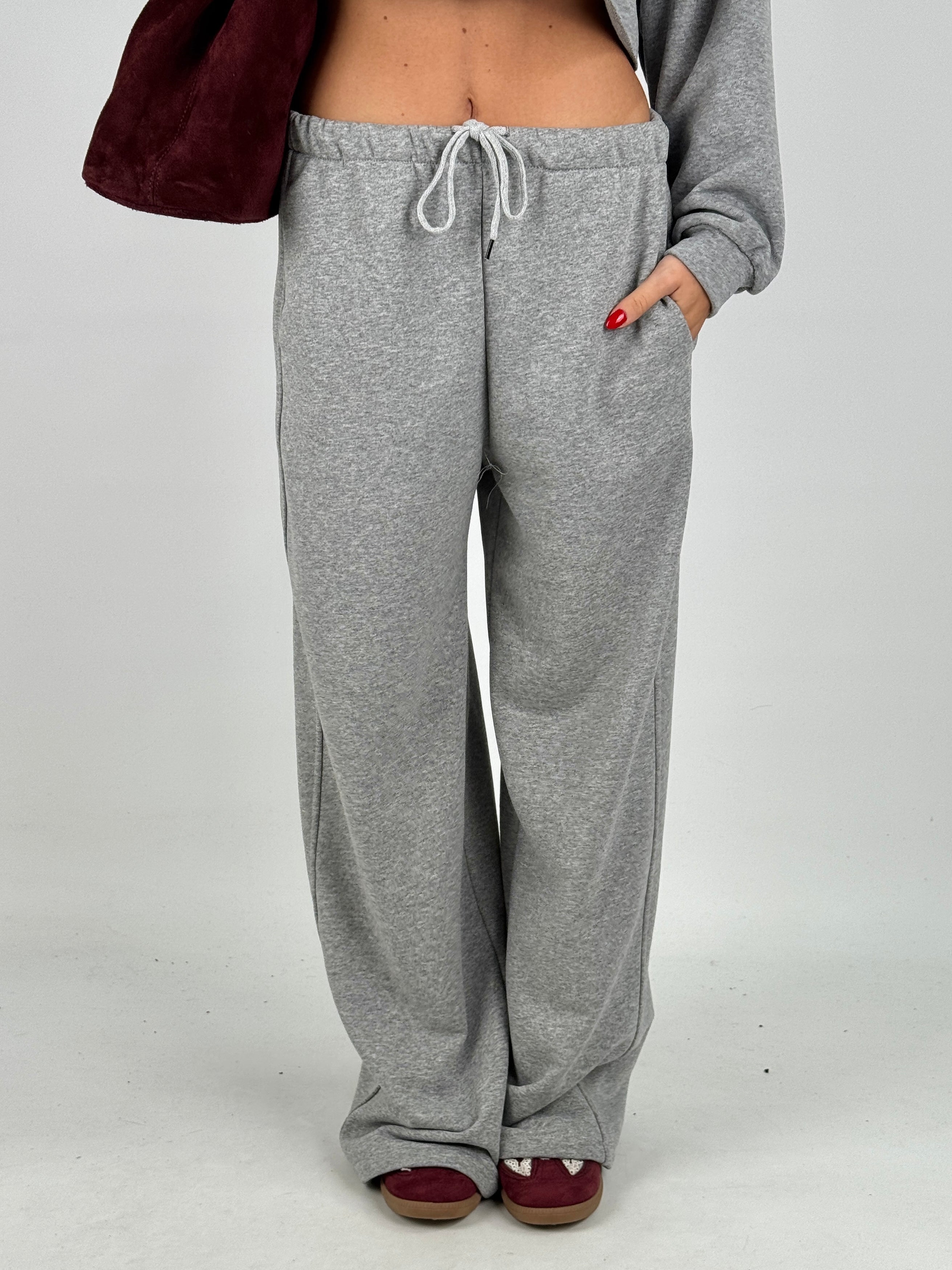 Pantalone tuta crop grigia