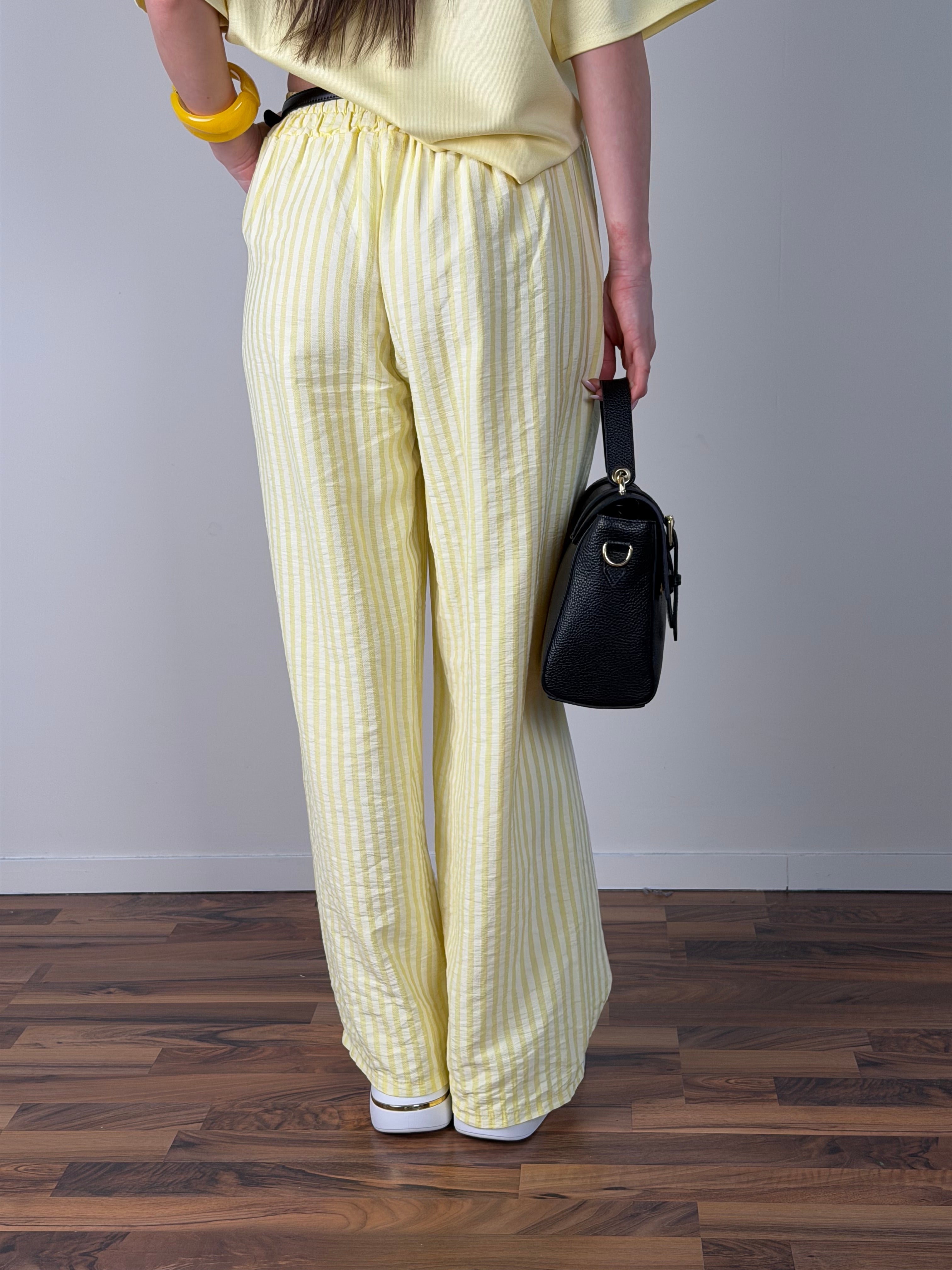 Pantalone Essenza giallo