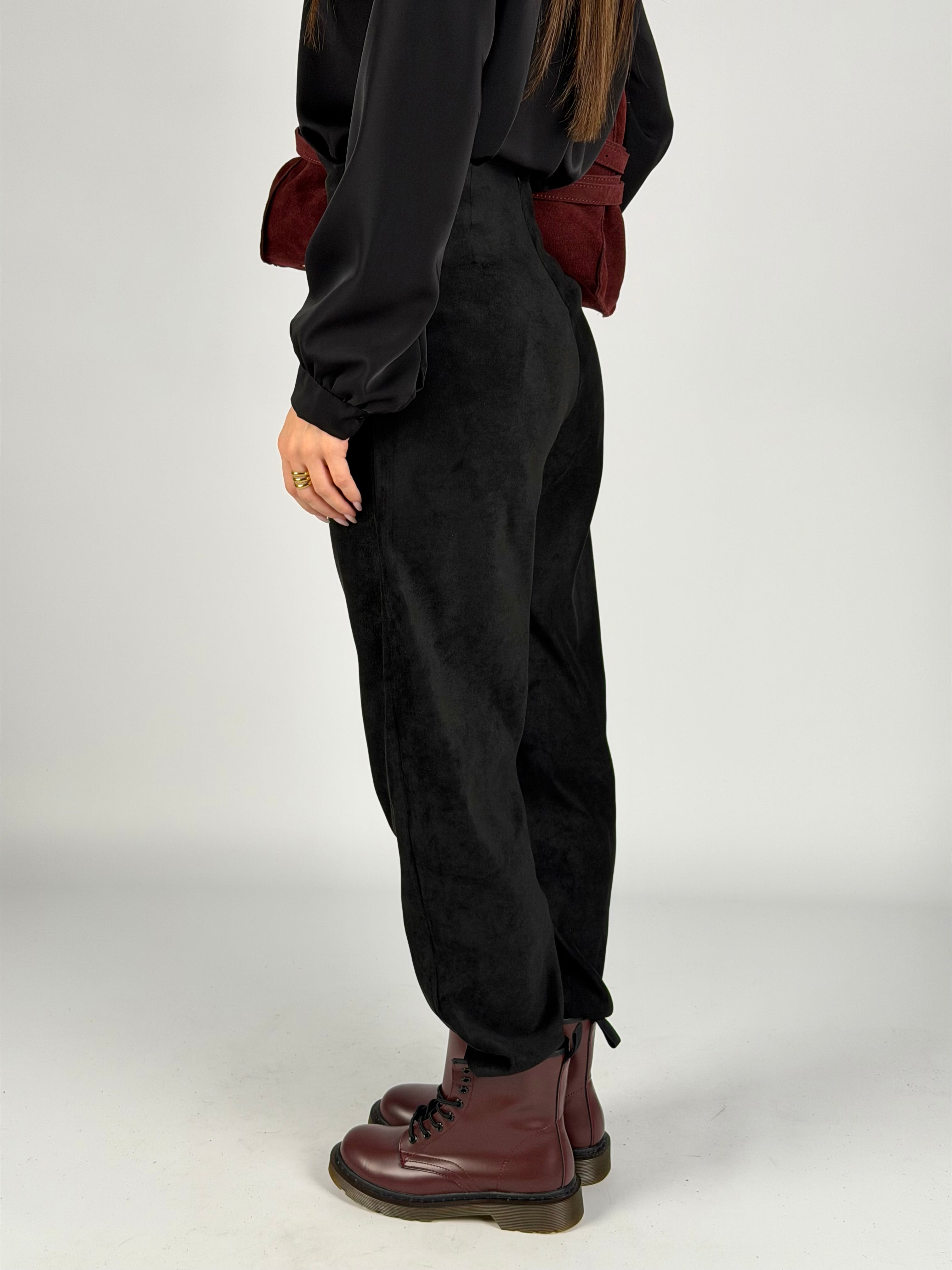 Pantalone scamosciato nero
