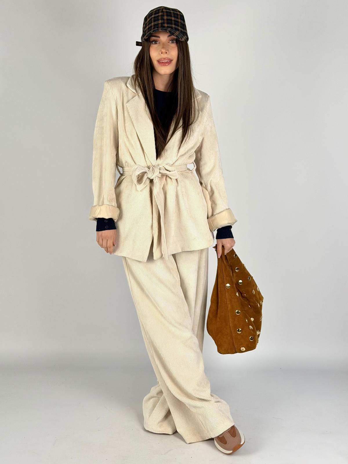 Completo Laura beige