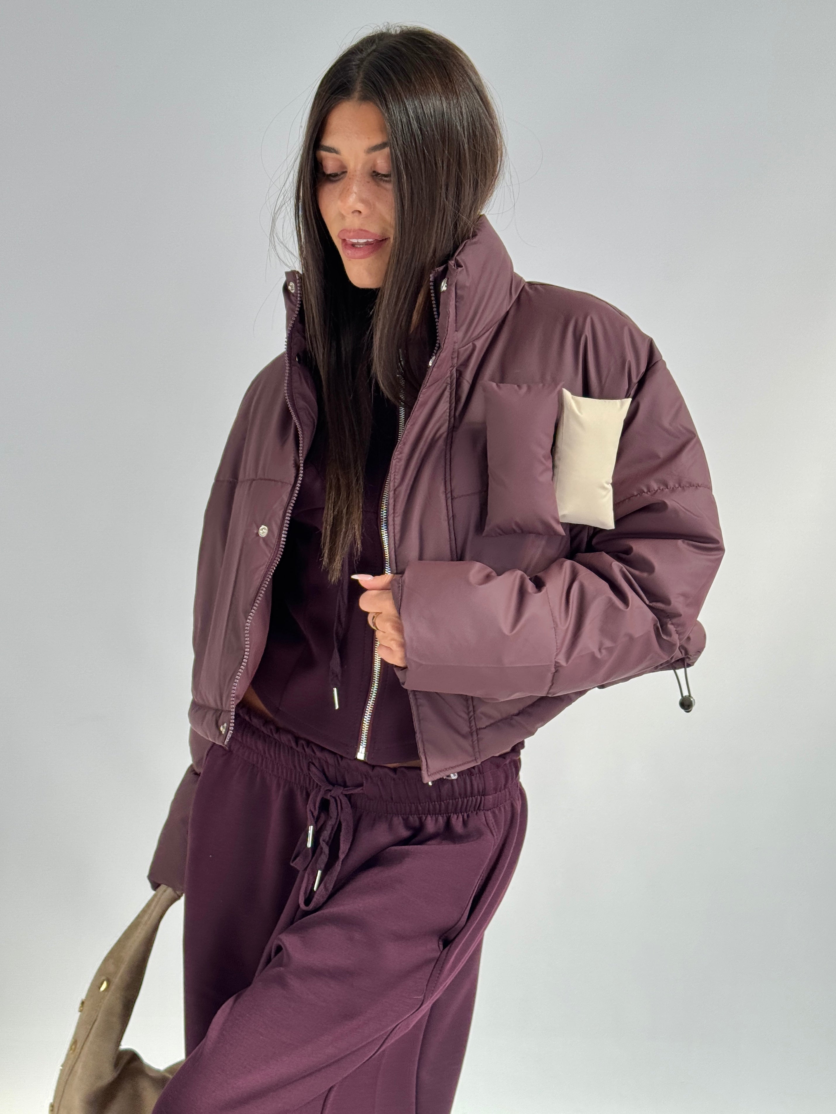 Piumino crop bordeaux