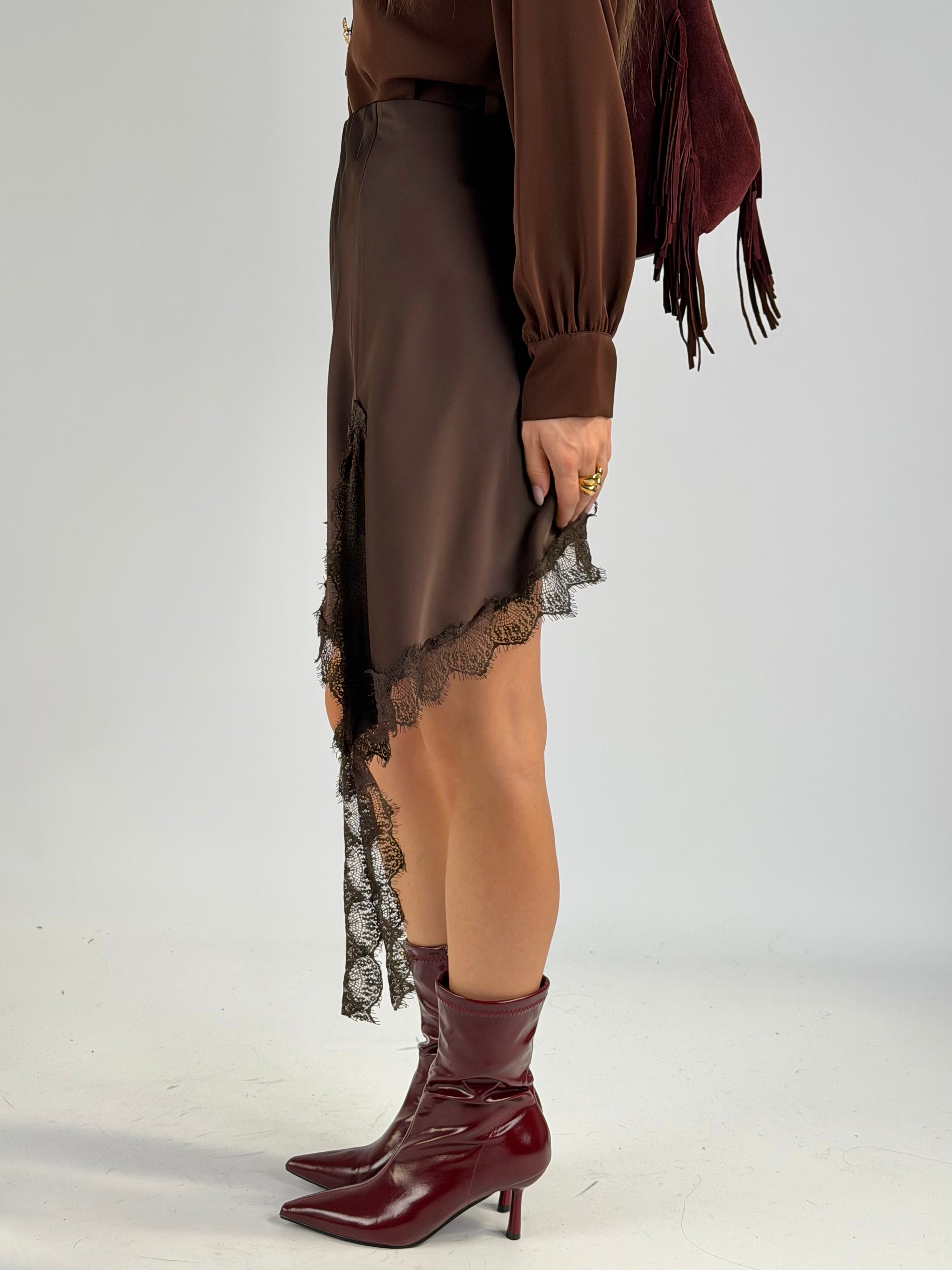 Gonna asimmetrica pizzo moro