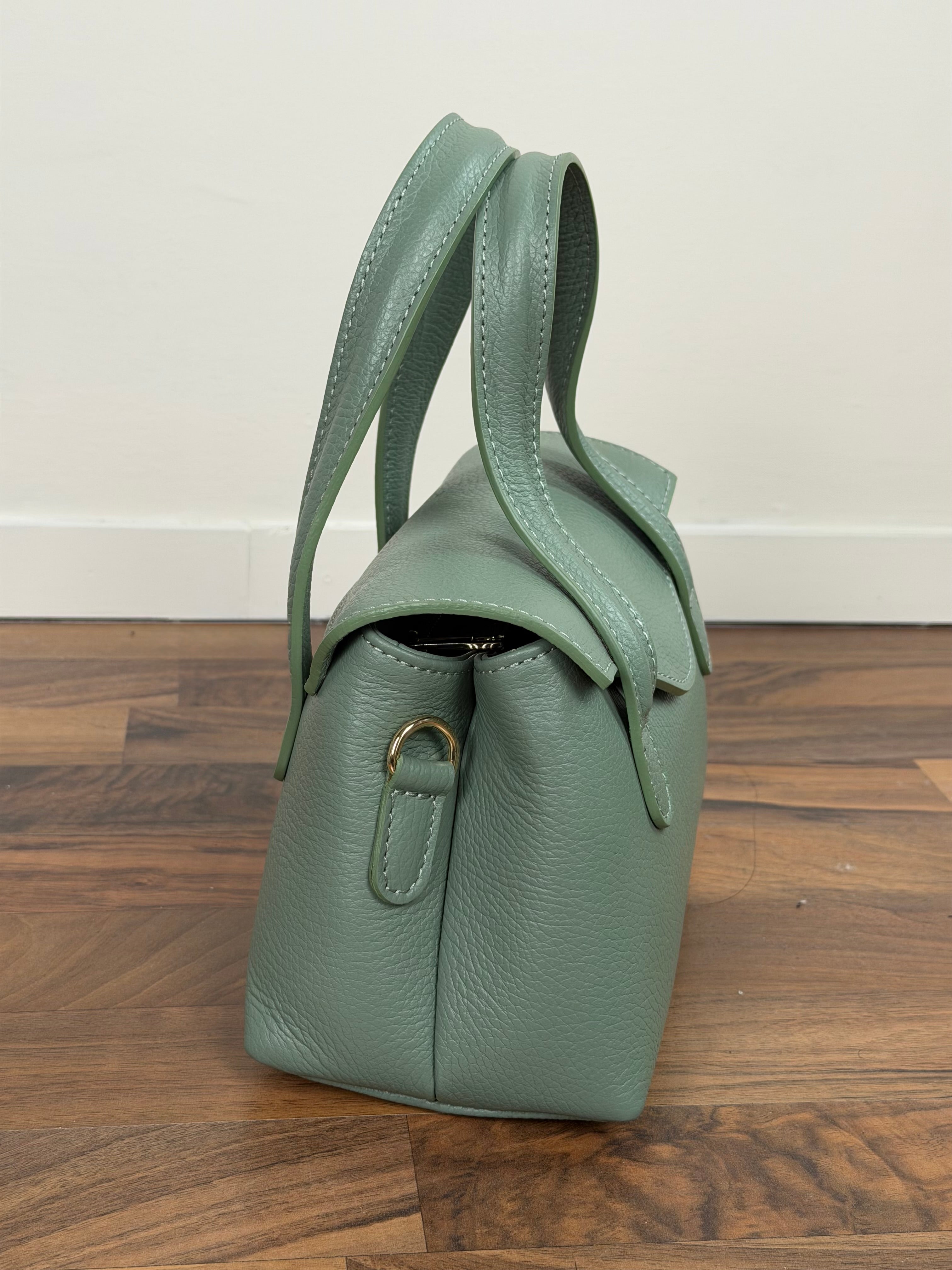 ALEXA BAG