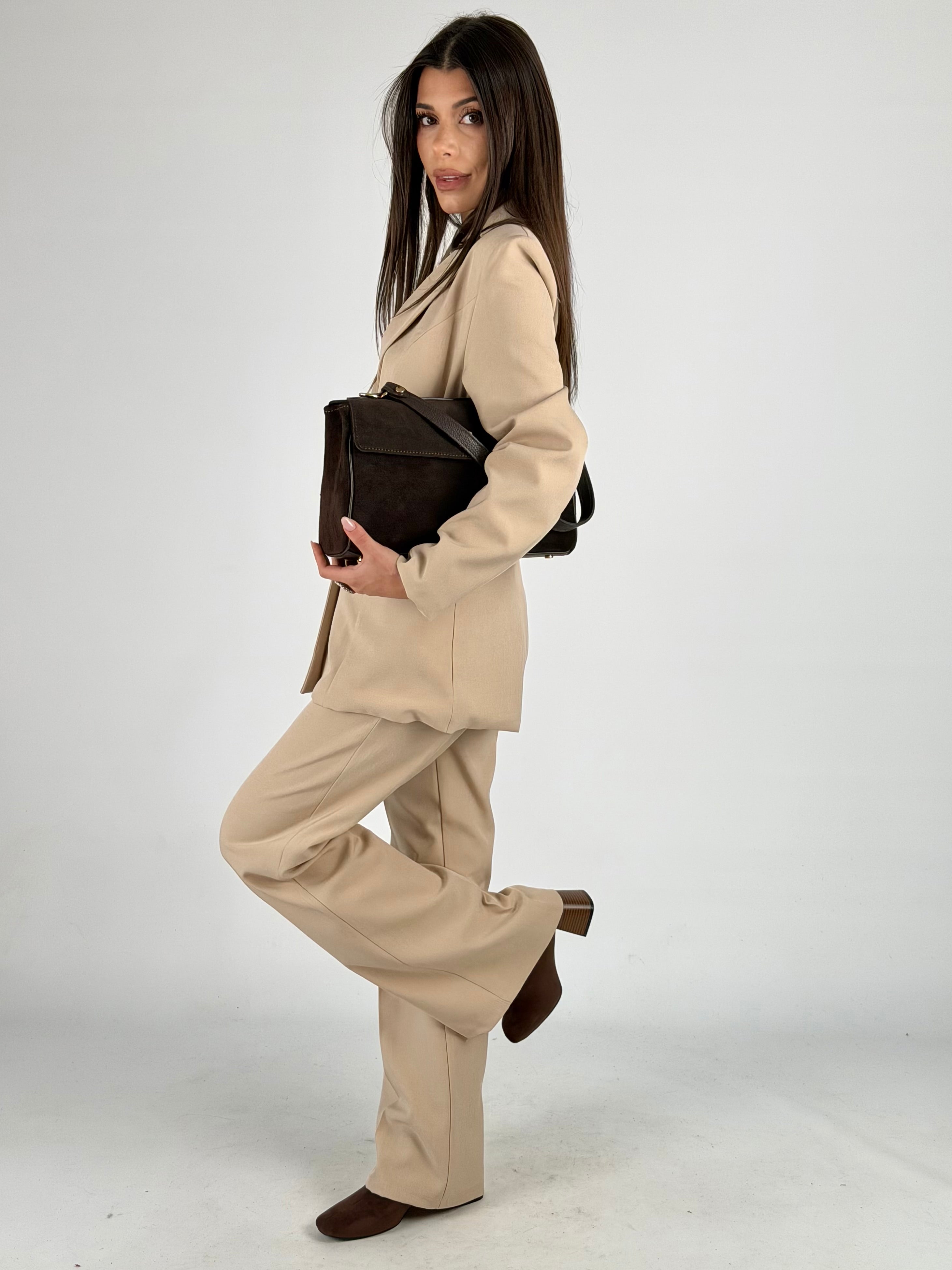 Completo premium Lysa beige