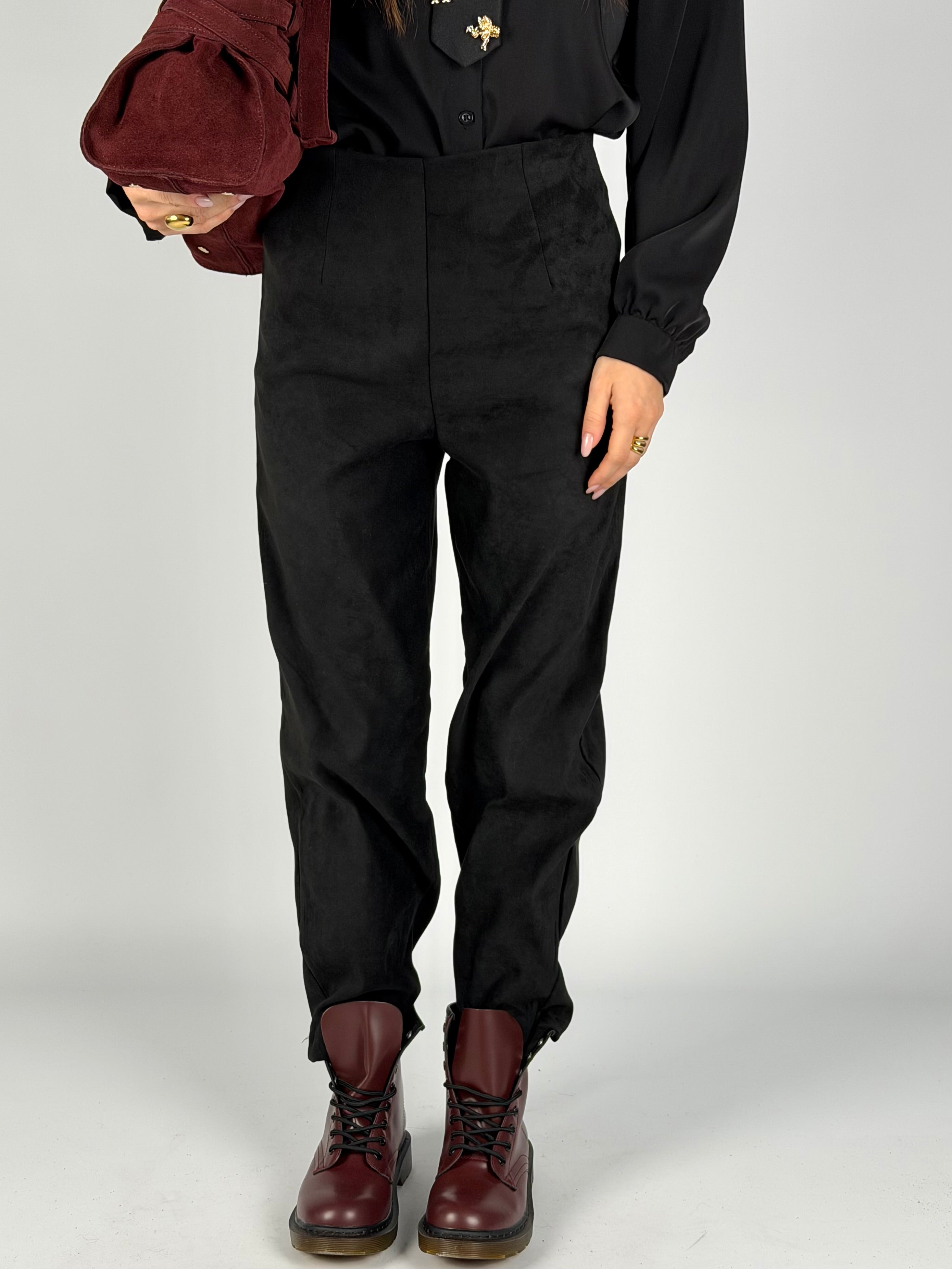 Pantalone scamosciato nero