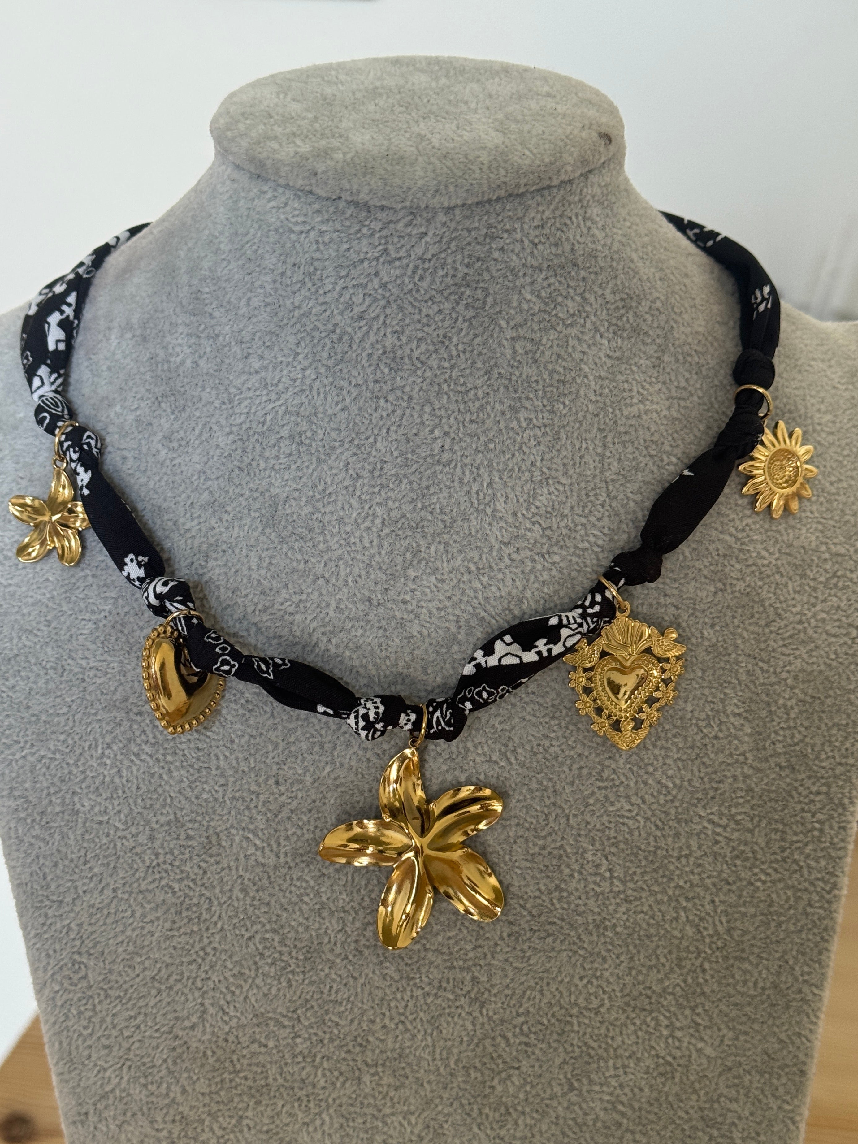 Collana foulard - 2 colori