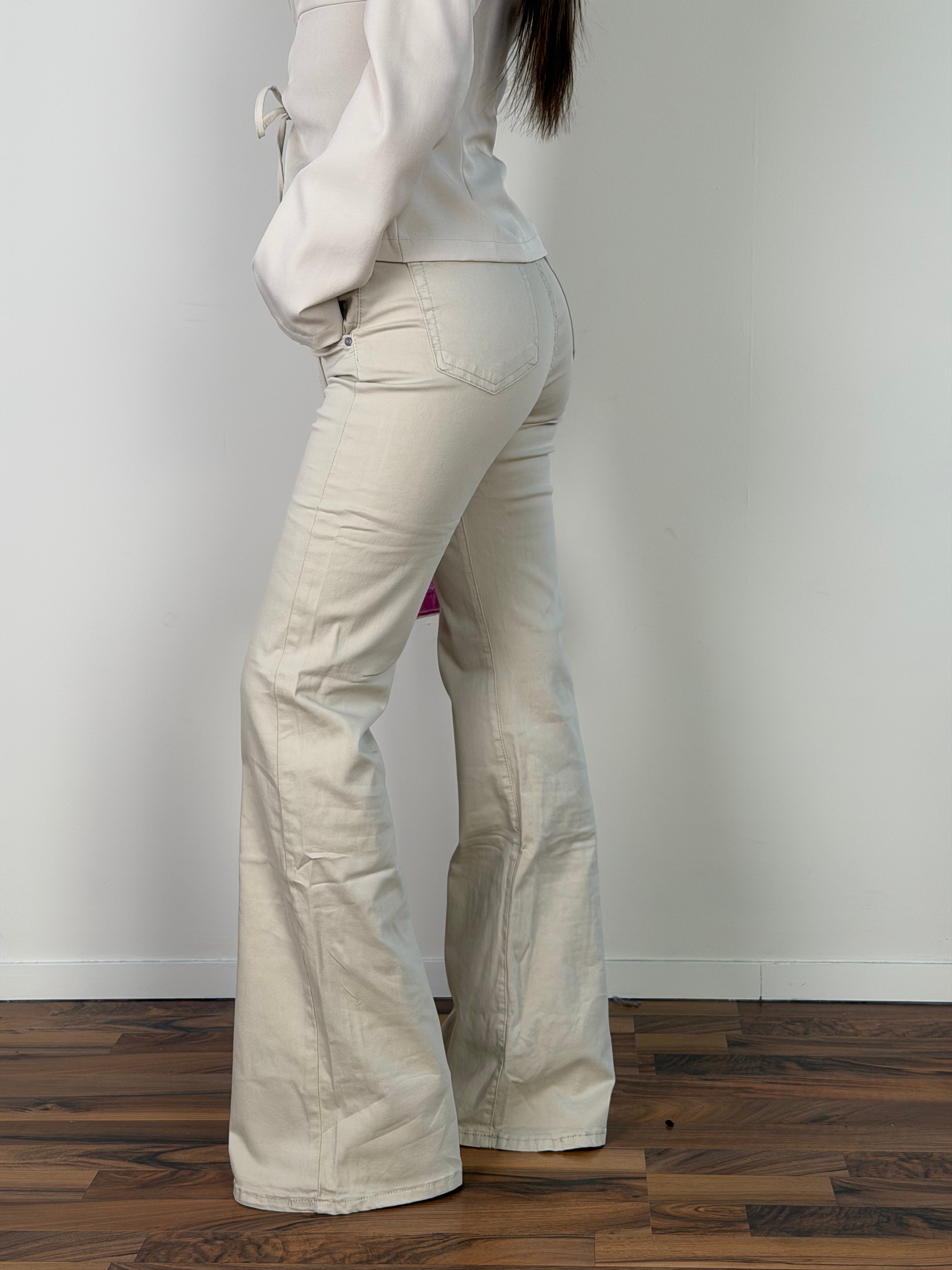 Jeans zampa Lunetta beige