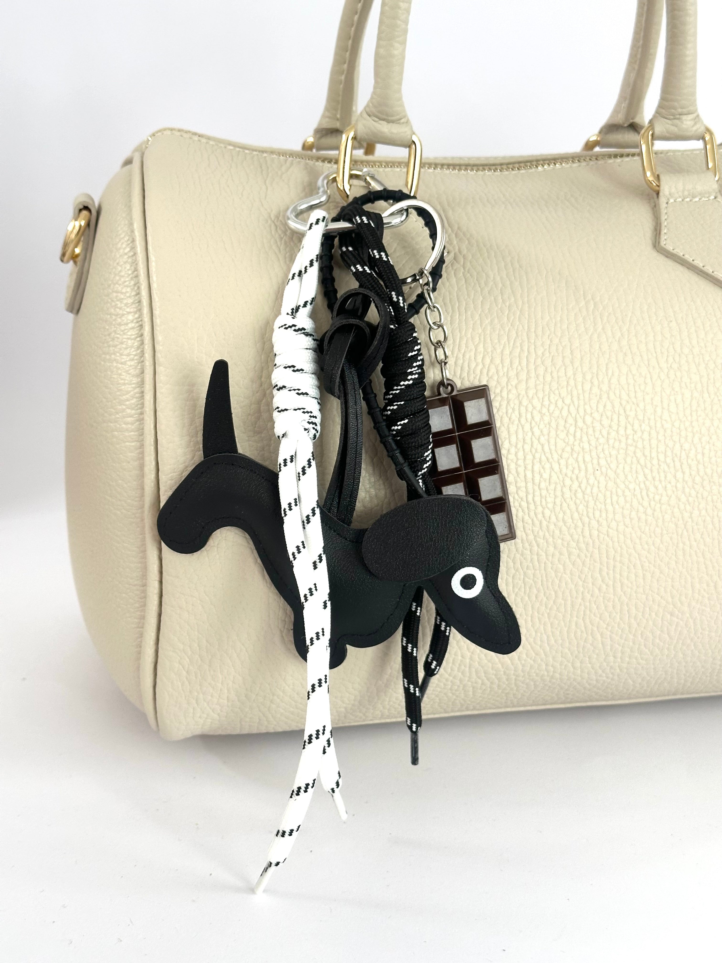 Ciondolo borsa dogghy nero