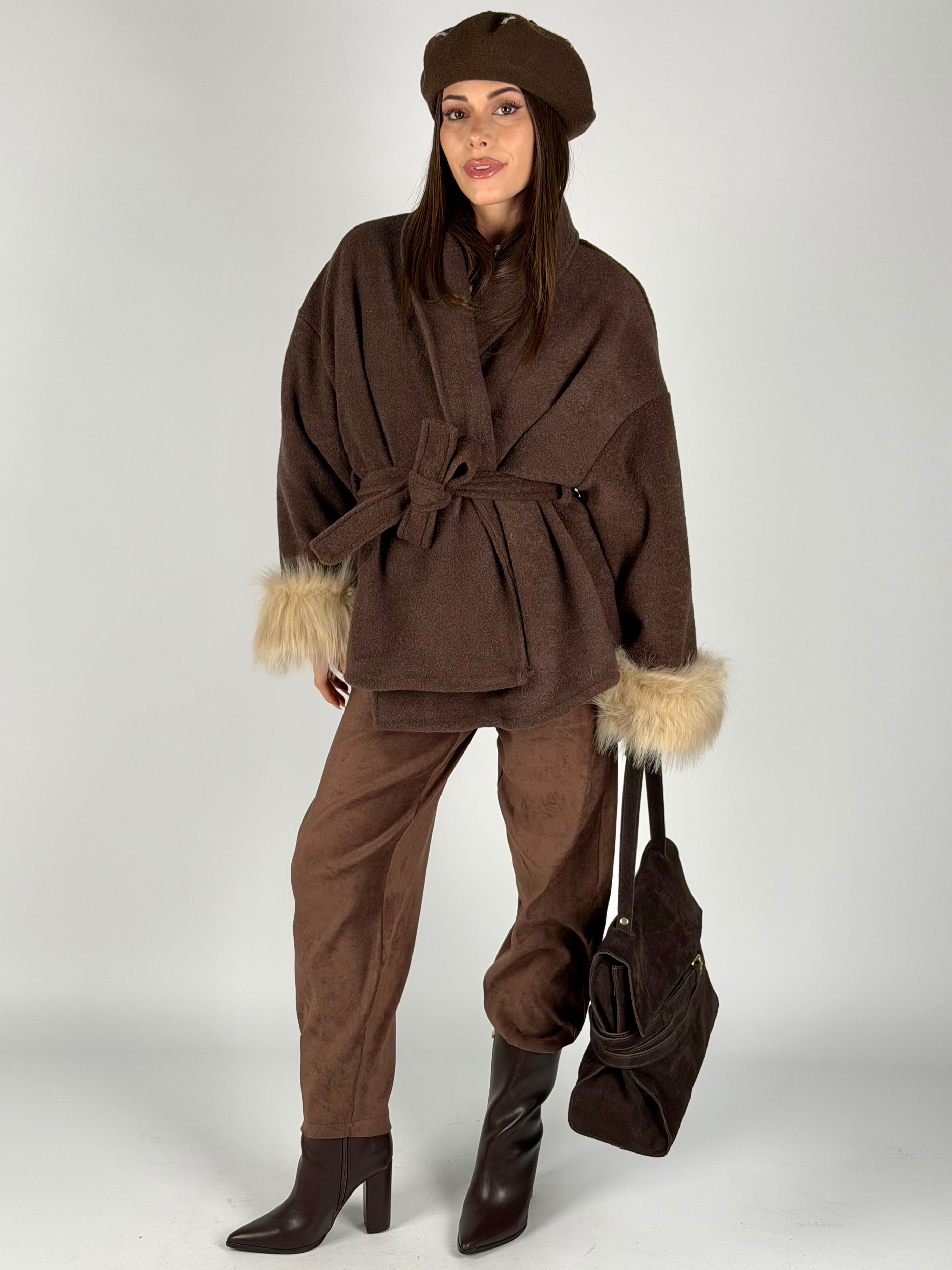 Cappotto maniche pelliccia moro