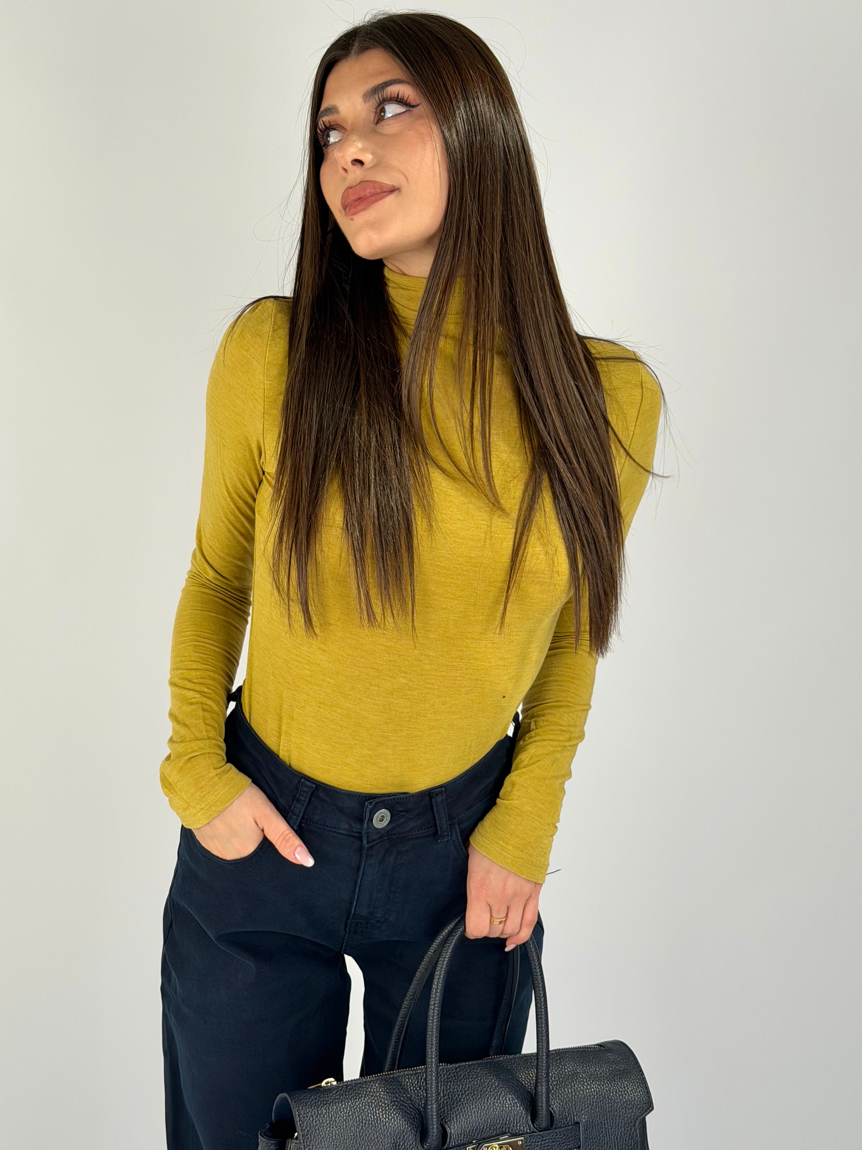 Dolcevita collo alto senape