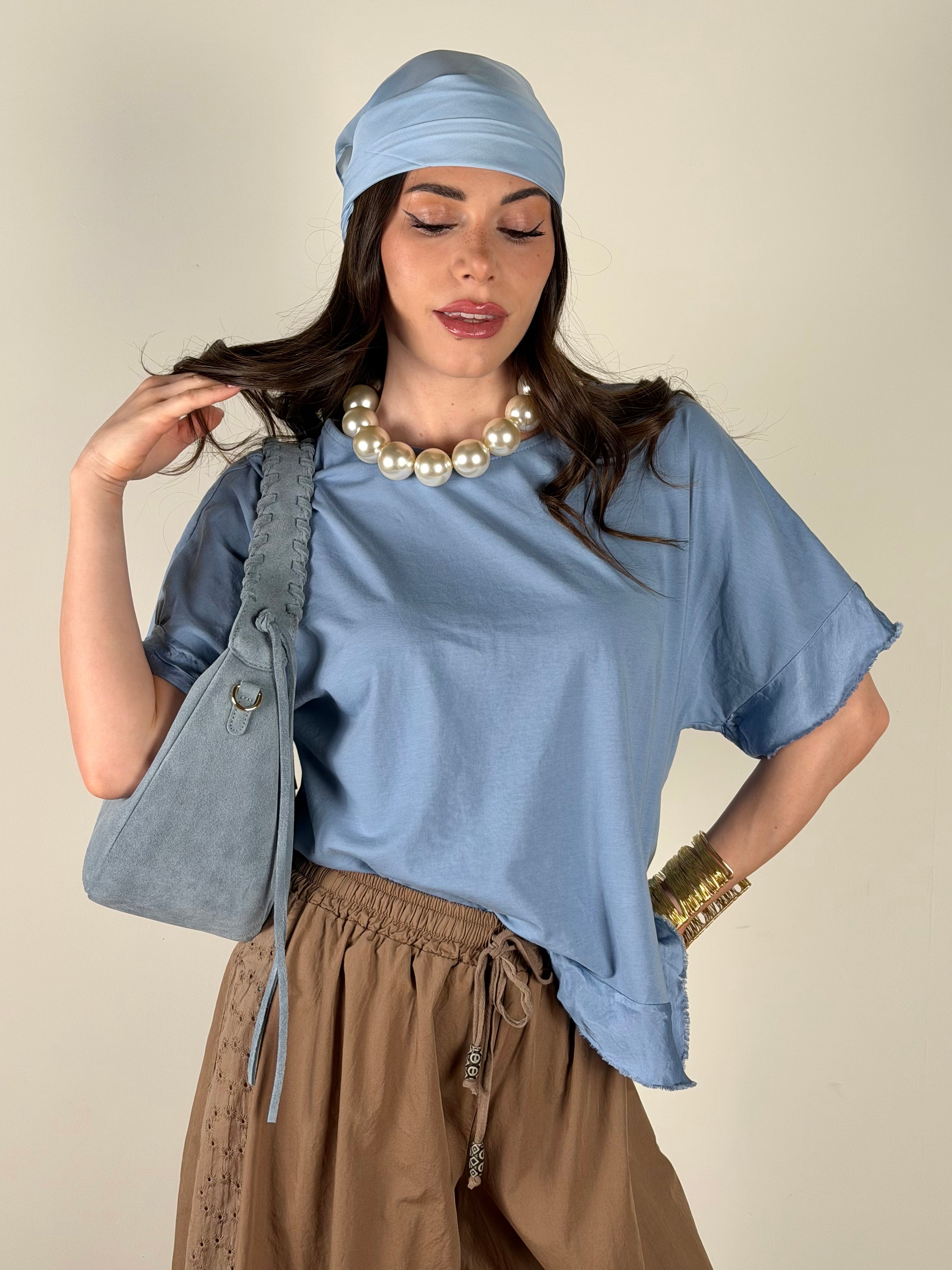 T-shirt bottoni retro celeste