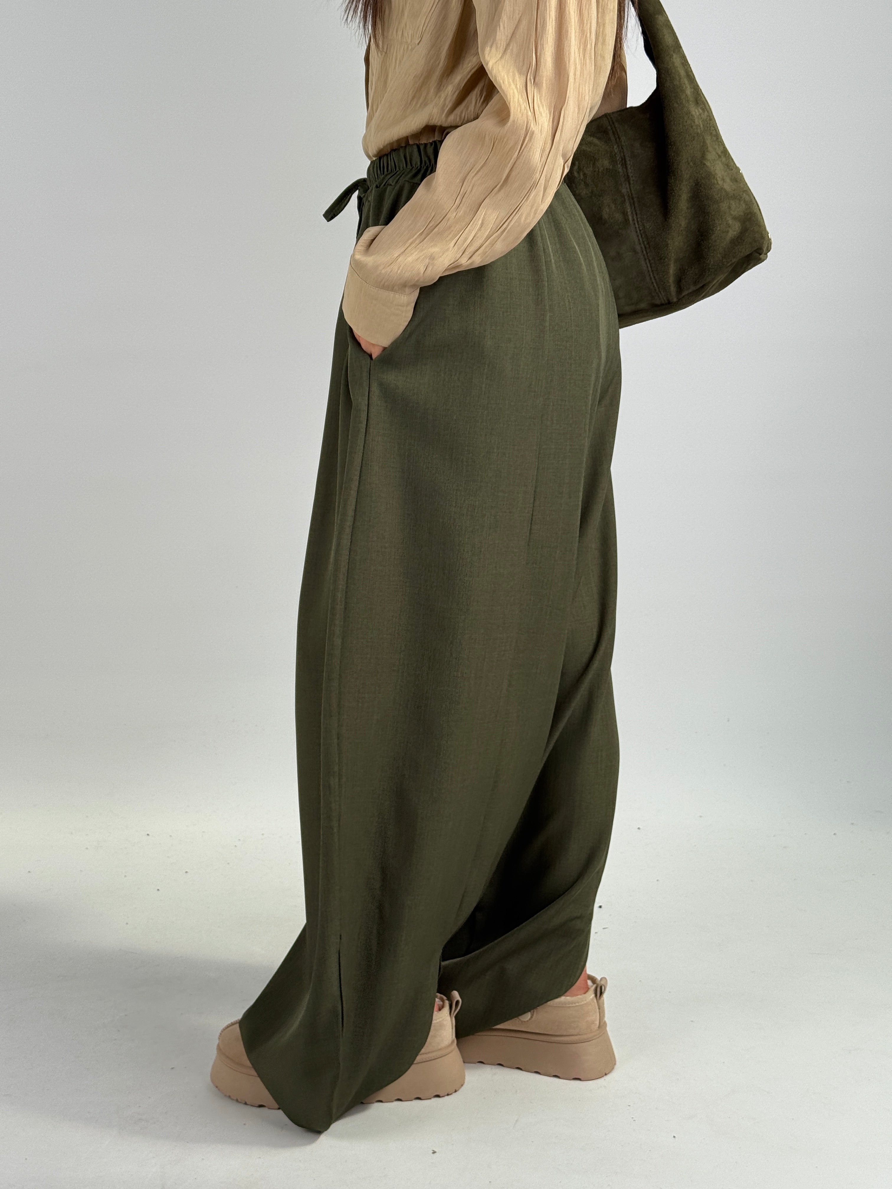 Pantalone spacchi verde