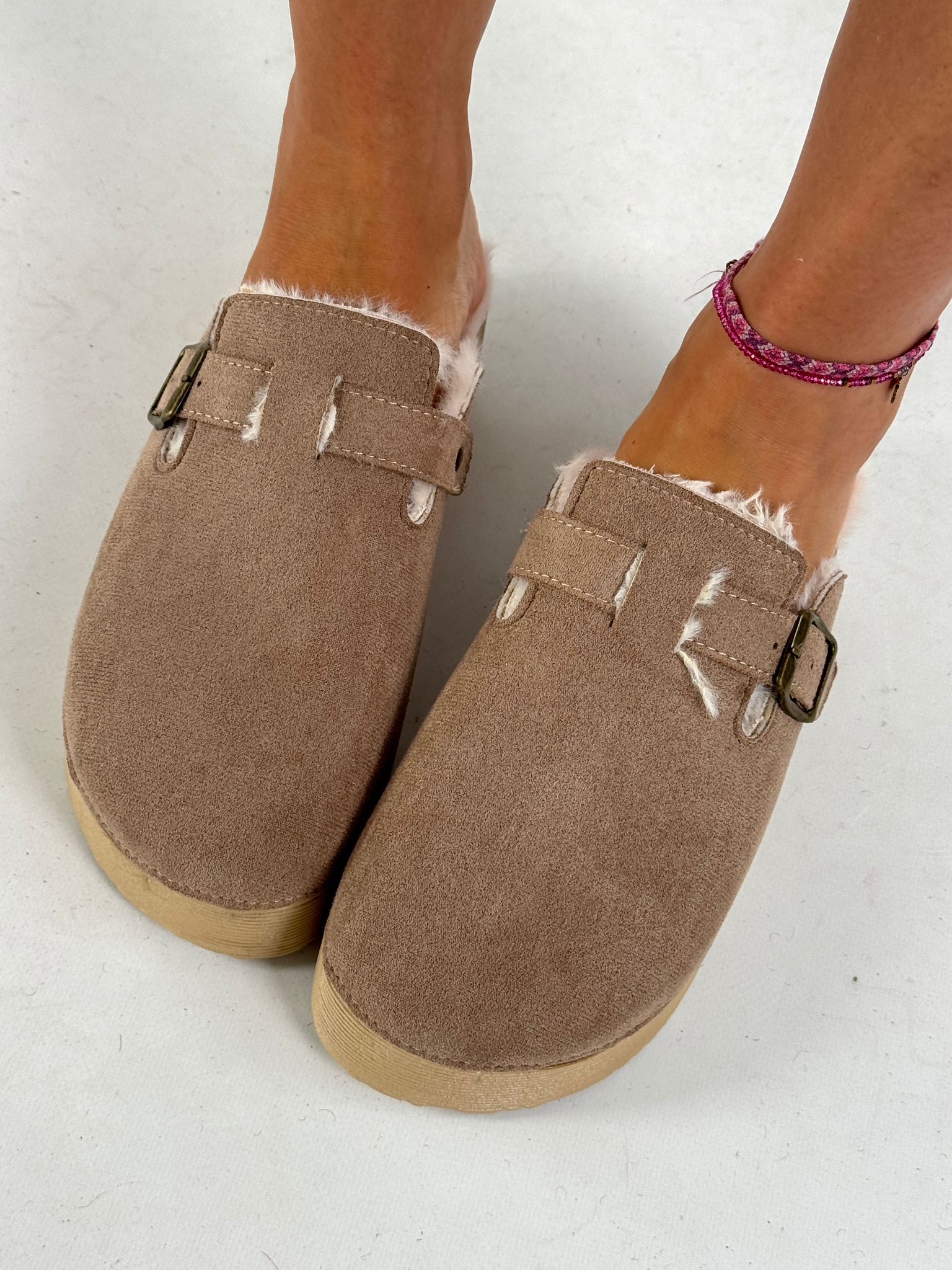 Ciabatta sabot pelo beige