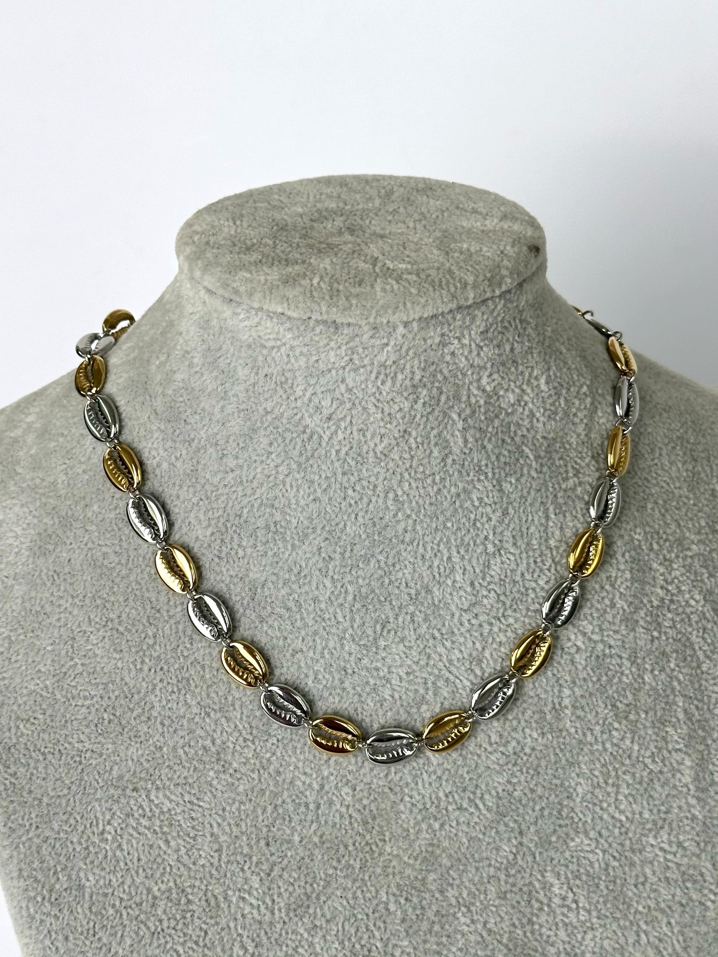 Collana multicolor conchiglie