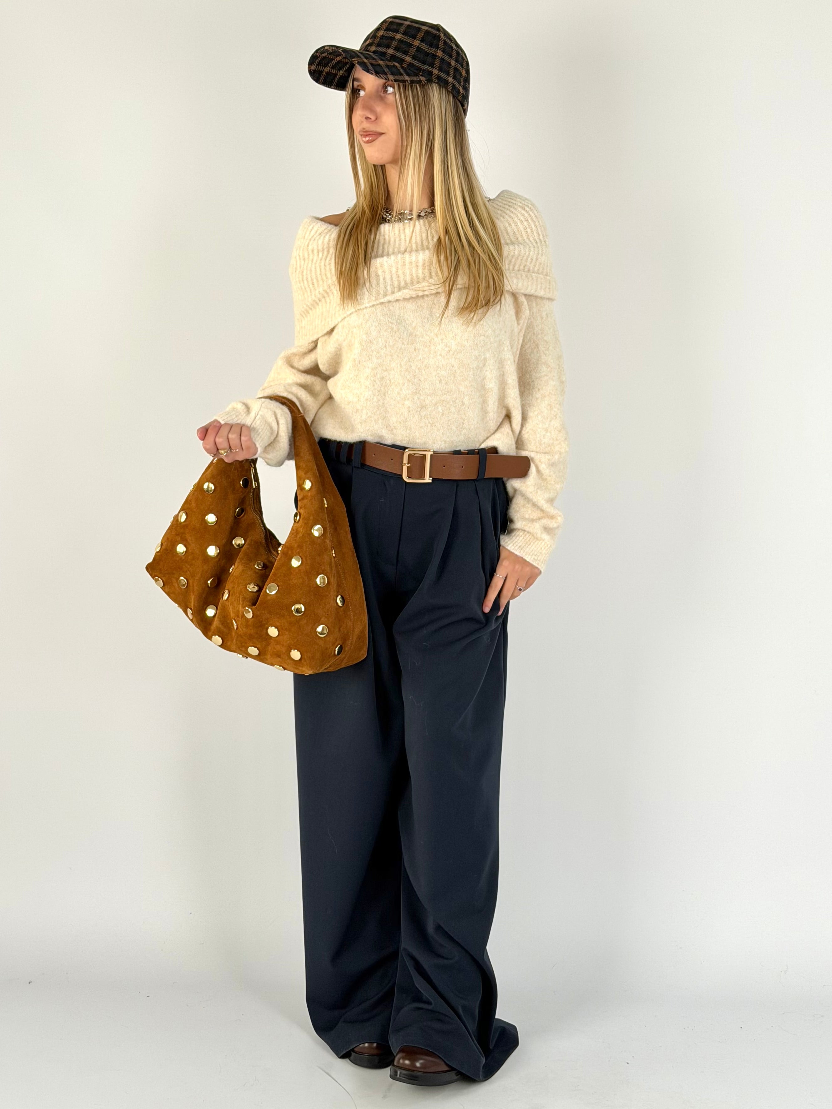 Maglia scollo a barca beige