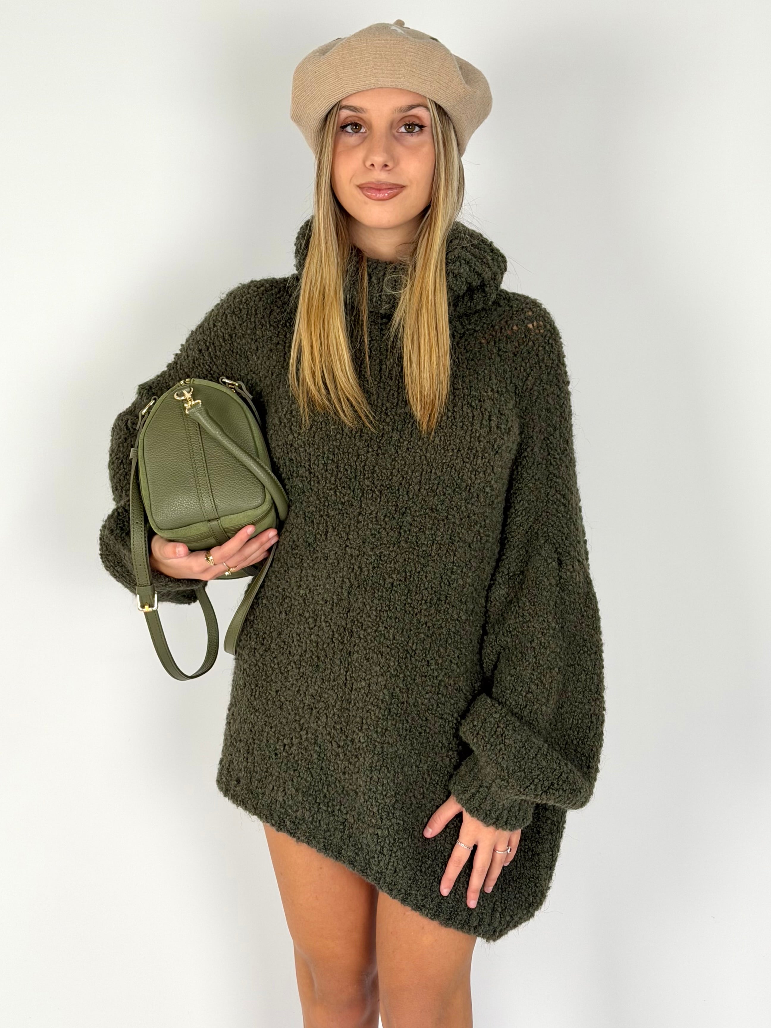 Maglione collo alto verde