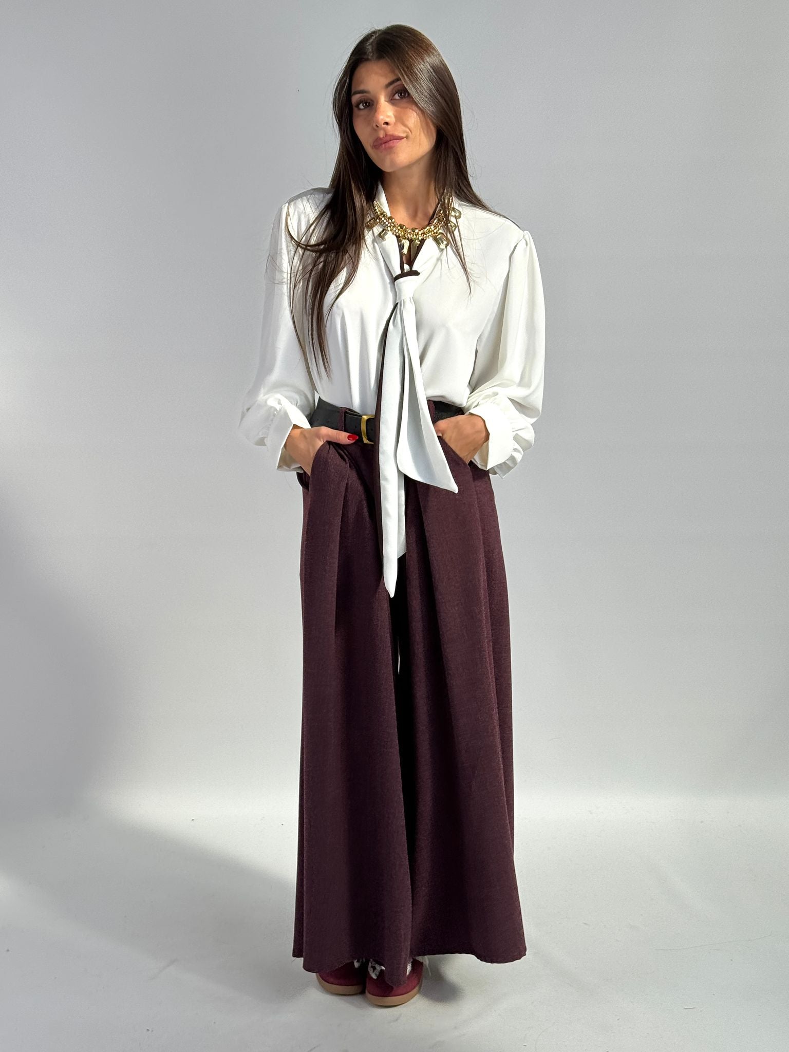 Camicia con cravatta bicolor bianca