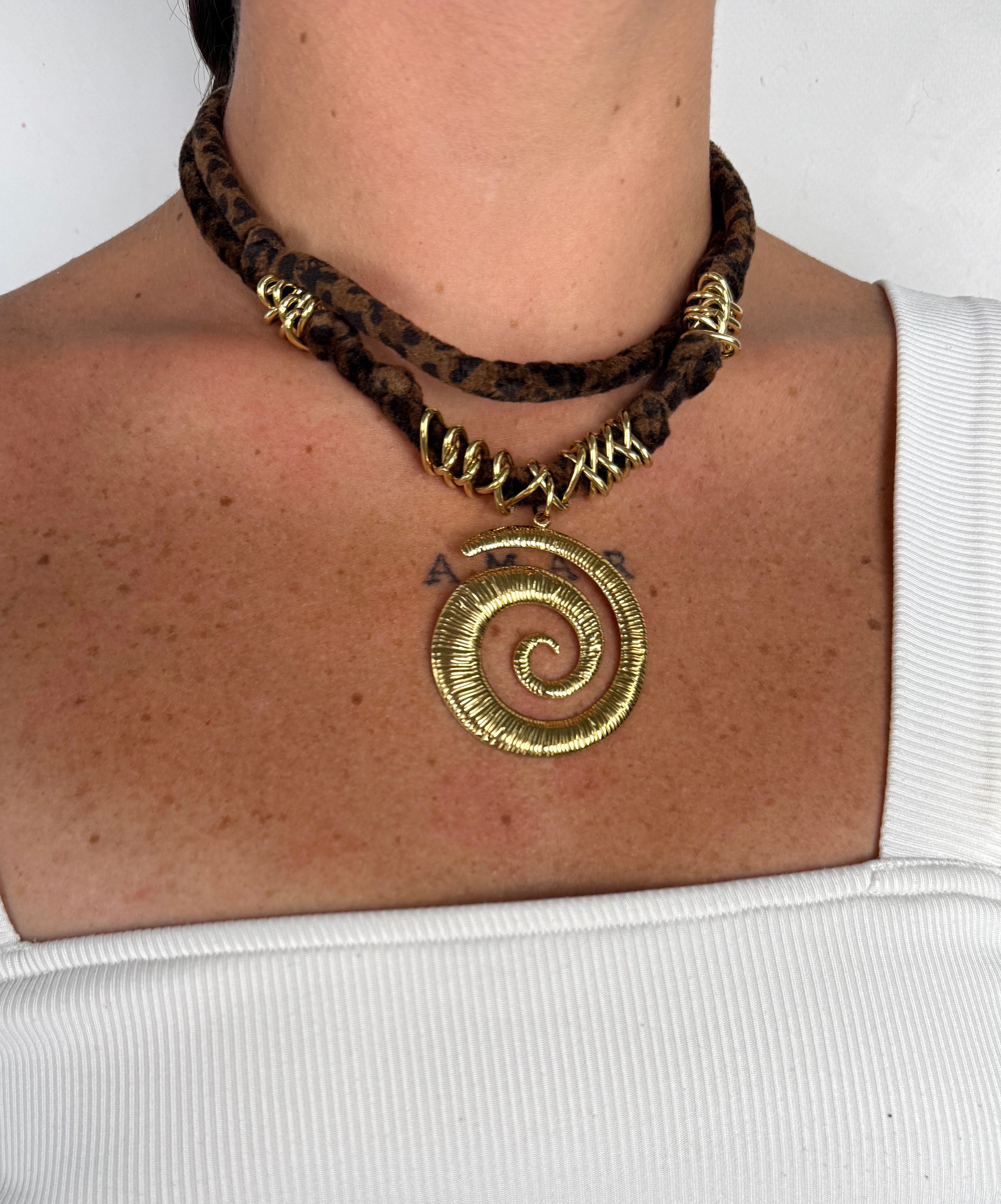Collana corda leopardata spirale