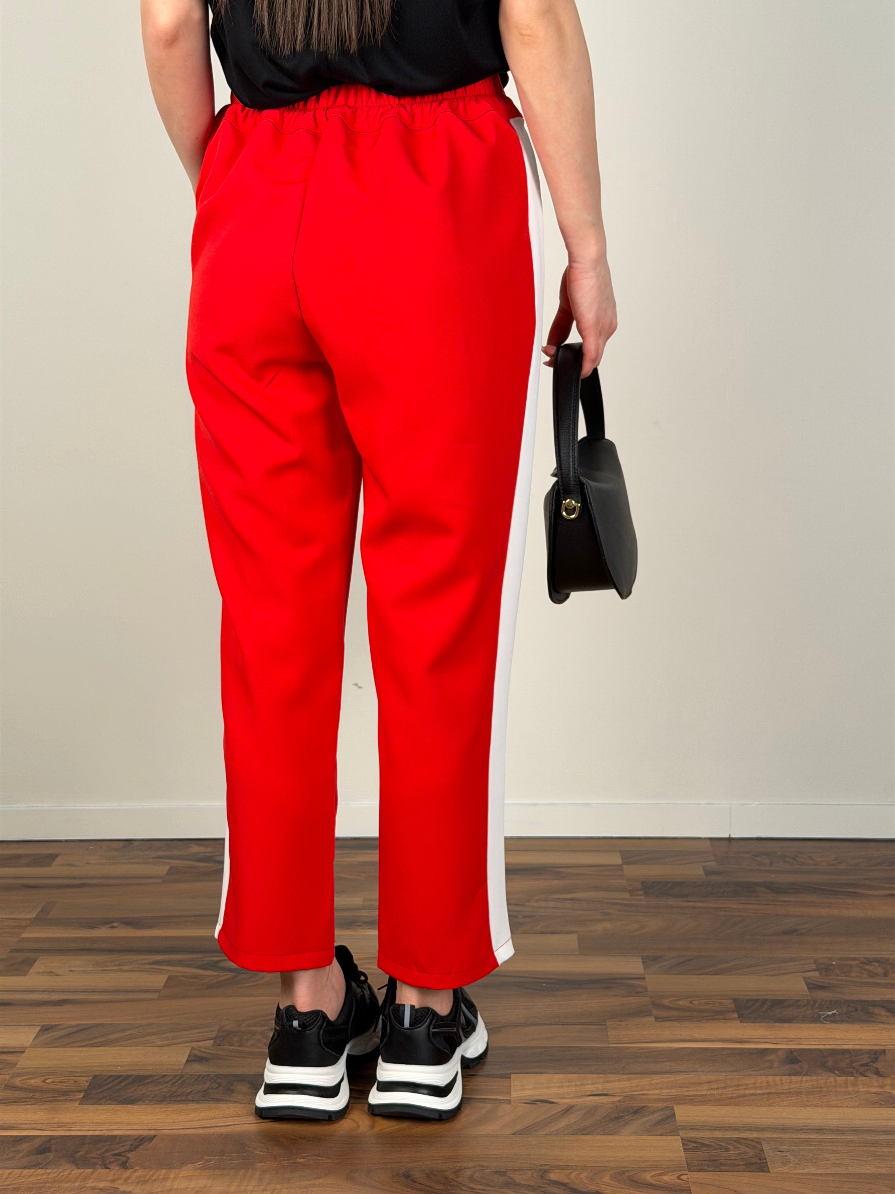 Completo YLE rosso