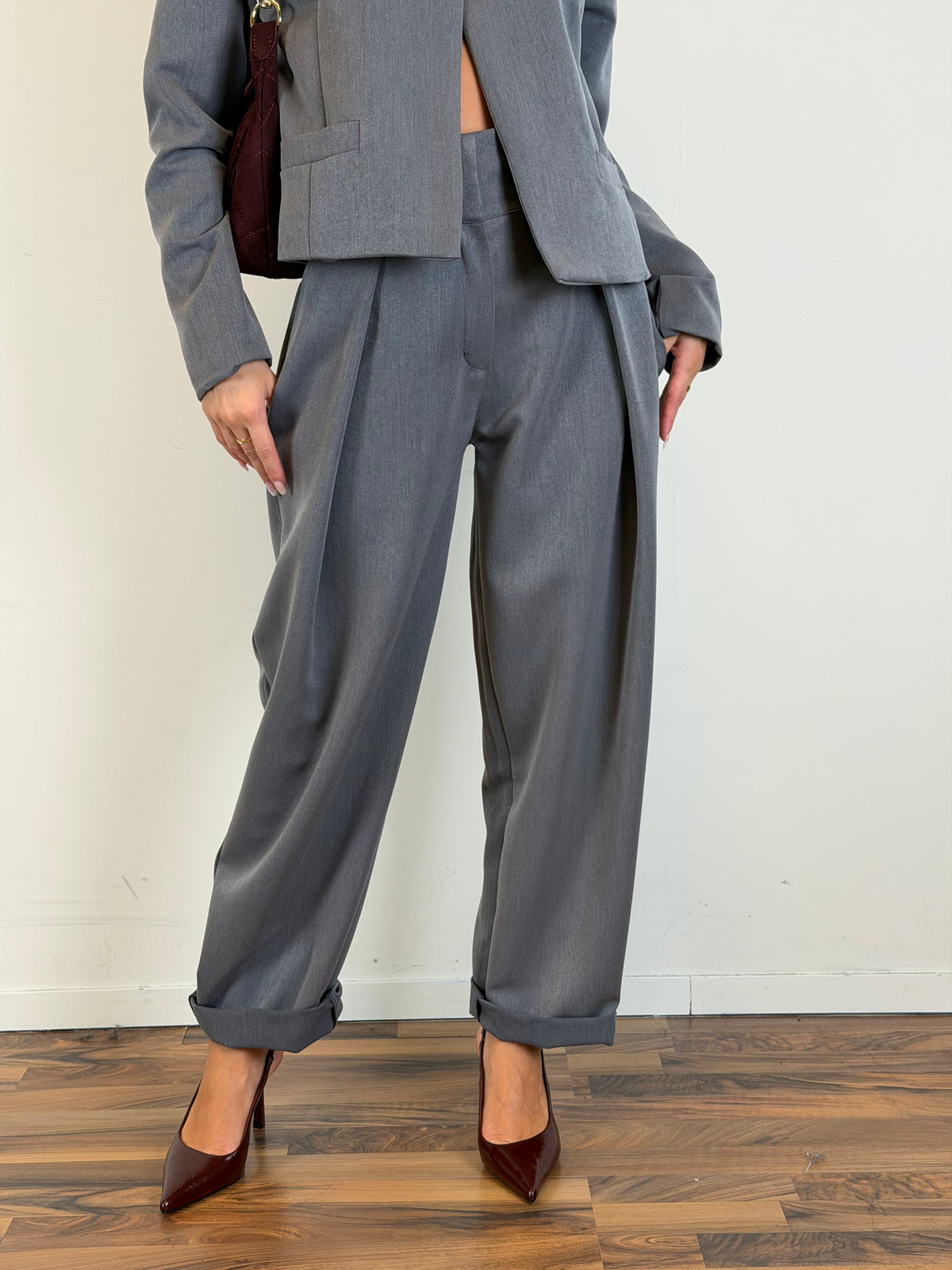 Completo Minimal grigio