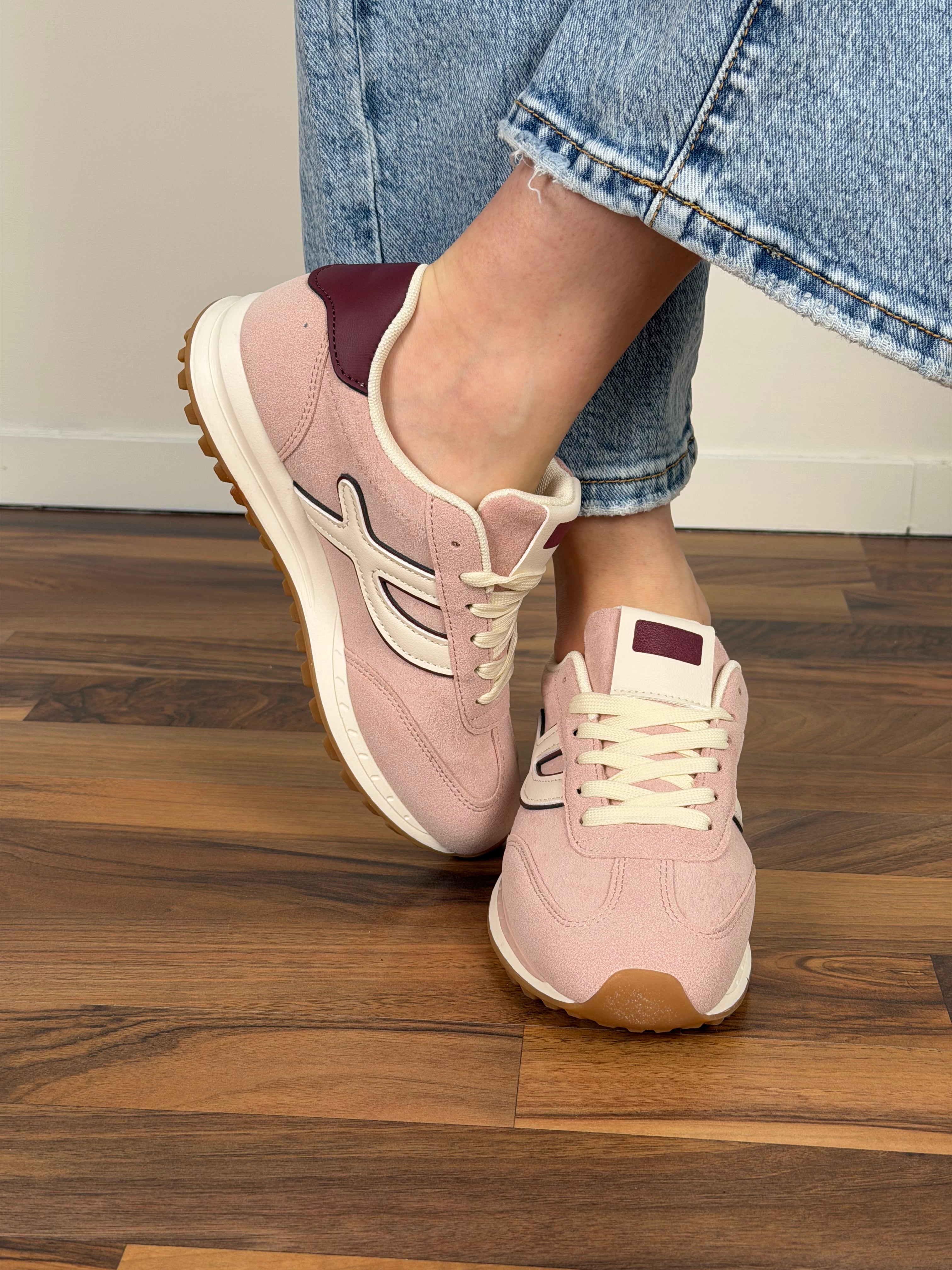 Sneaker fashion pink