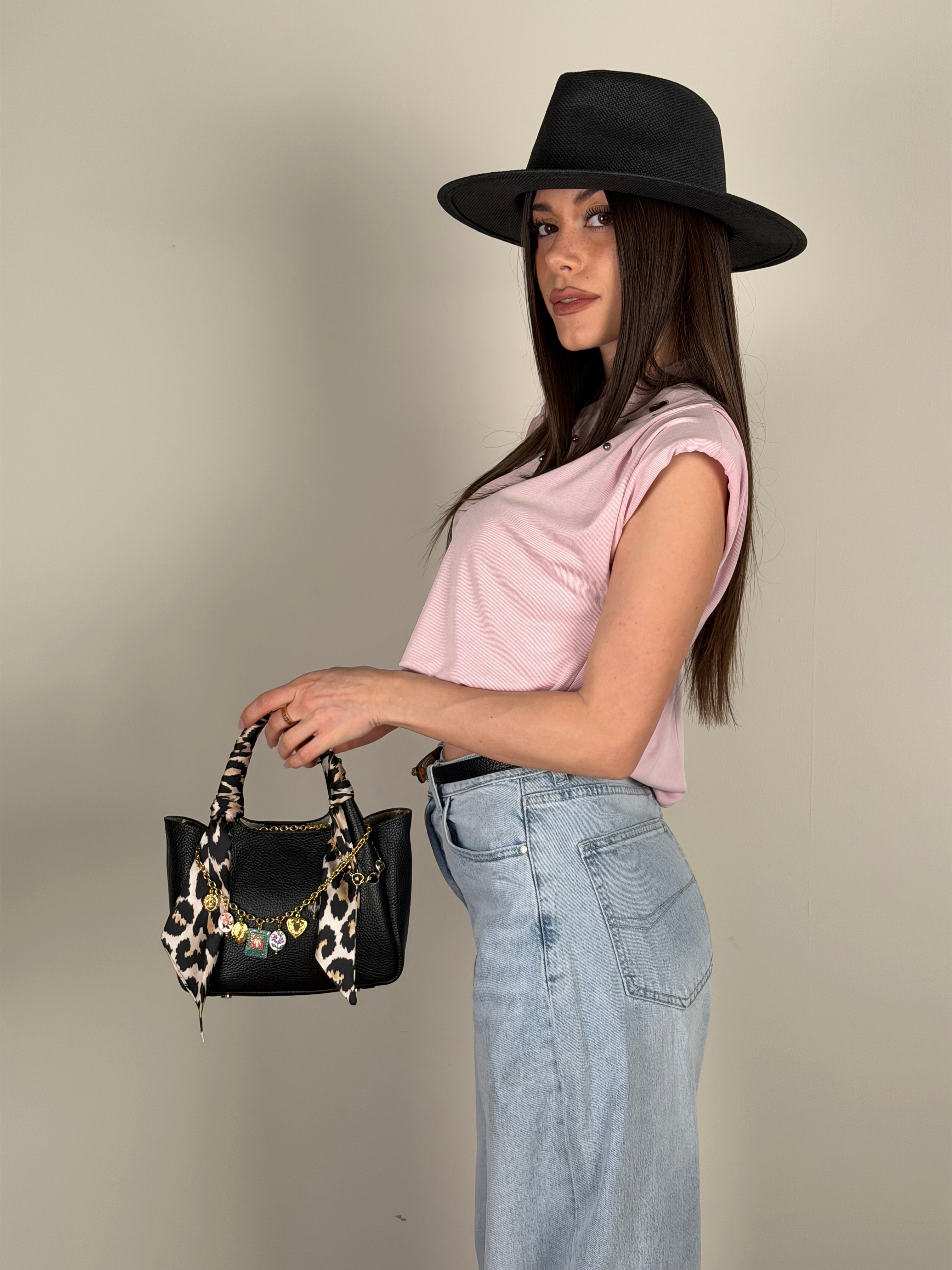 T-shirt cuori rosa