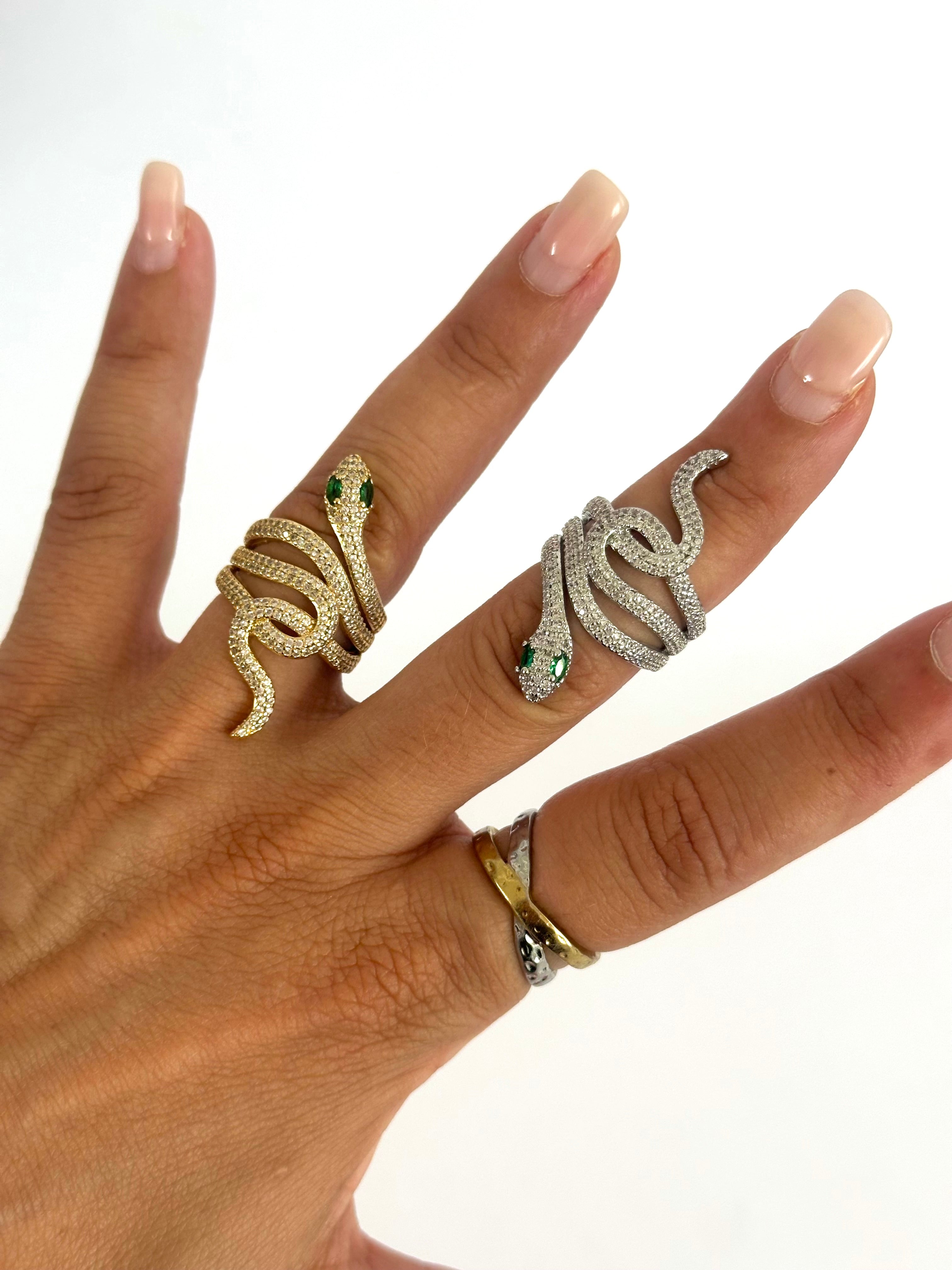 Anello maxi VERSUS snake luce