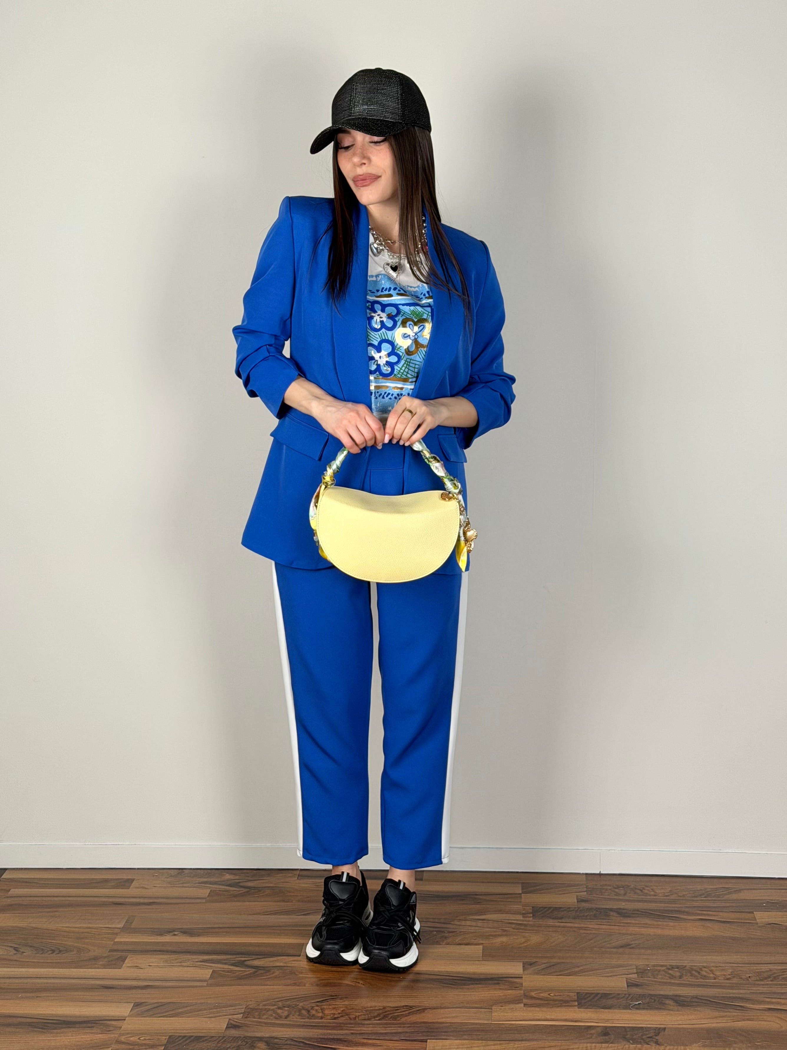 Completo YLE blu elettrico