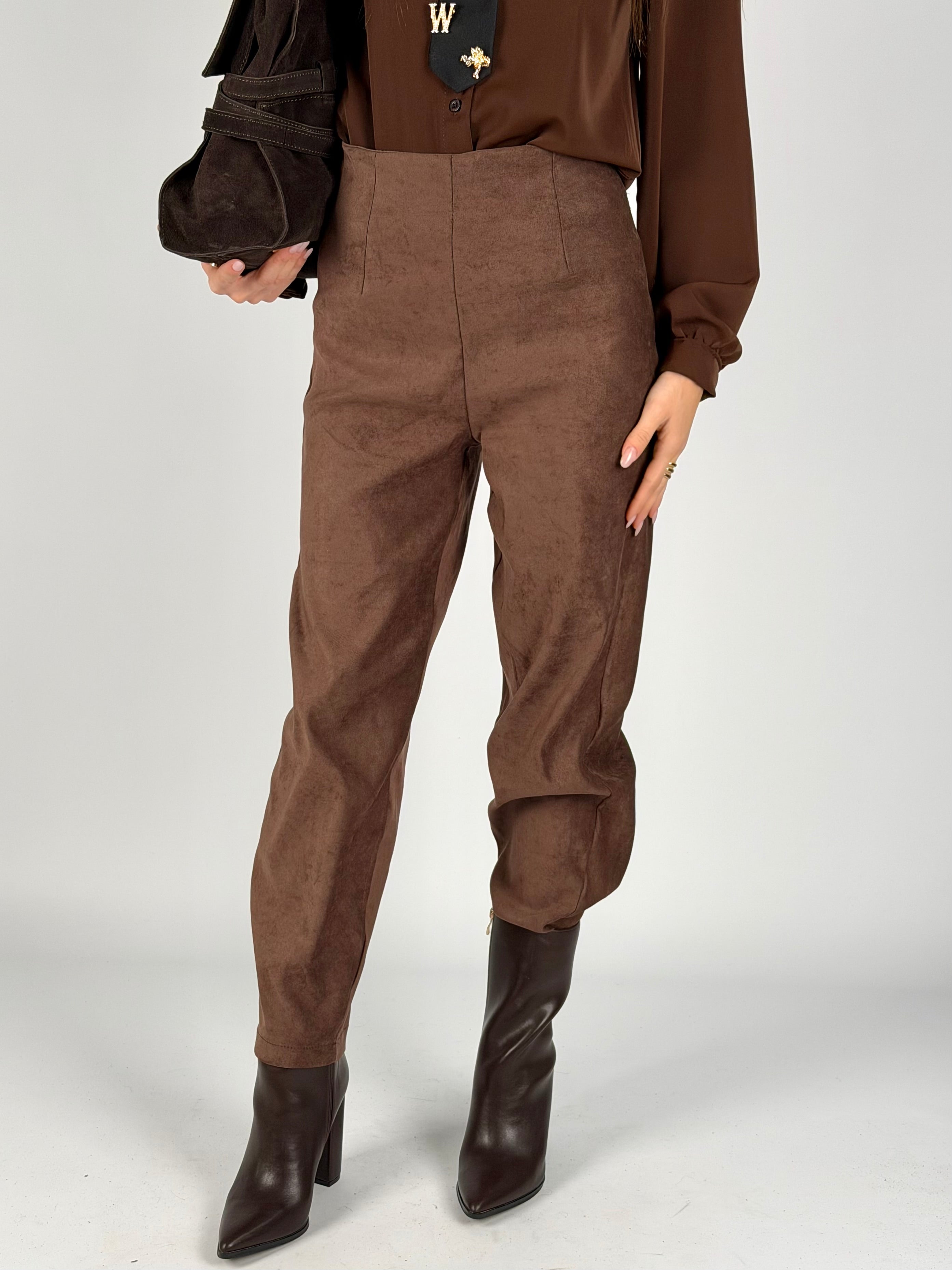 Pantalone scamosciato moro