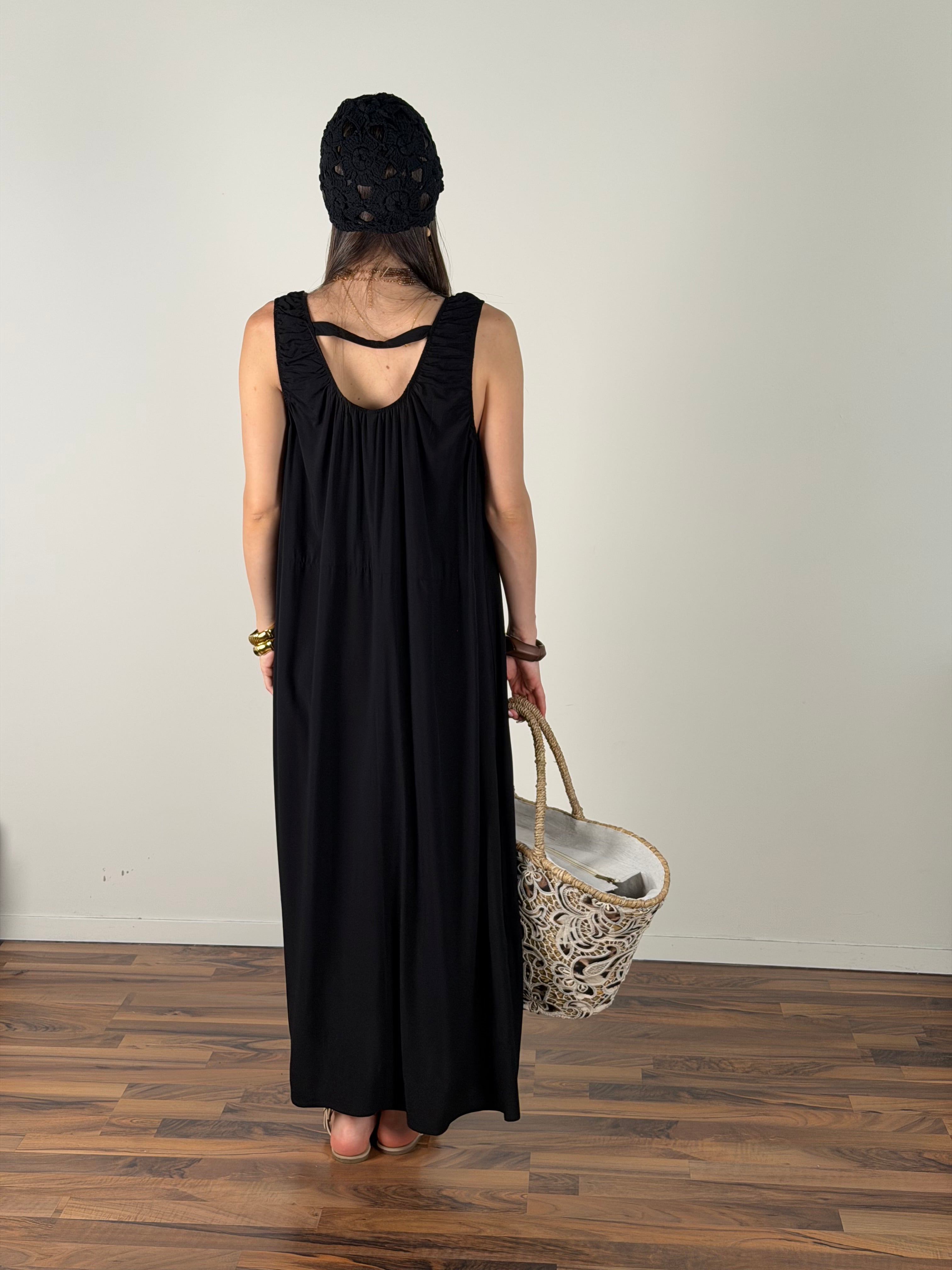Abito Capri nero