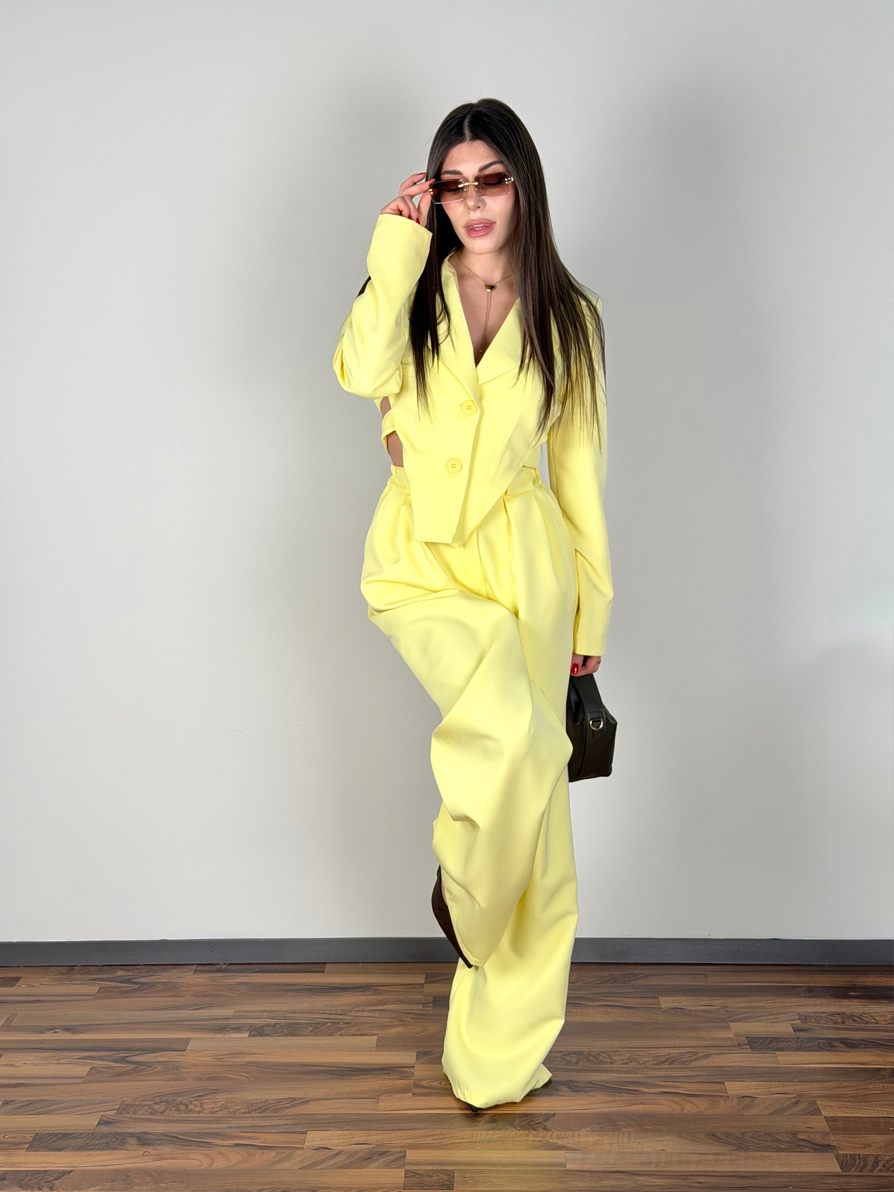 Completo Manhattan giallo