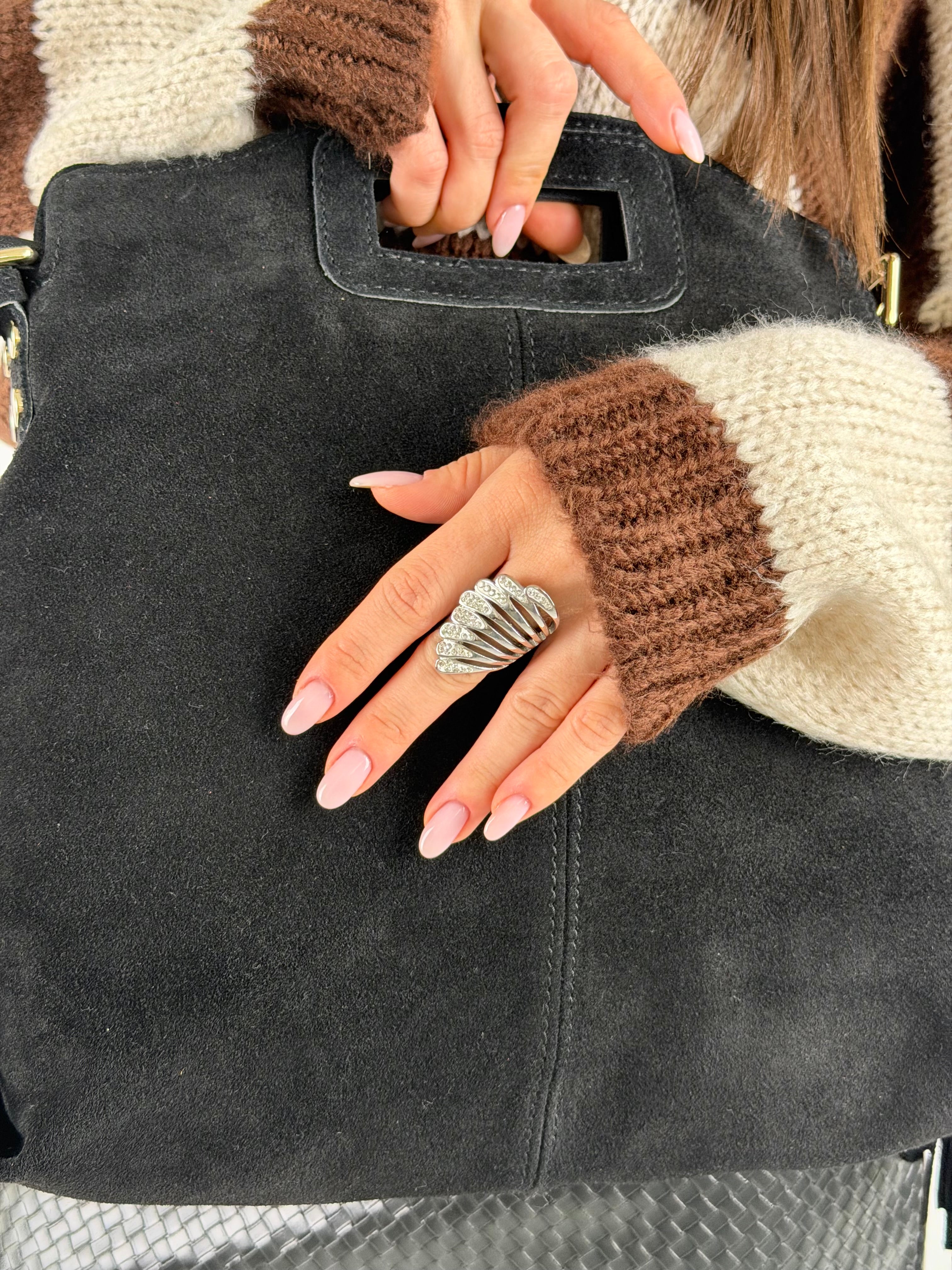 Anello maxi foglia zirconato