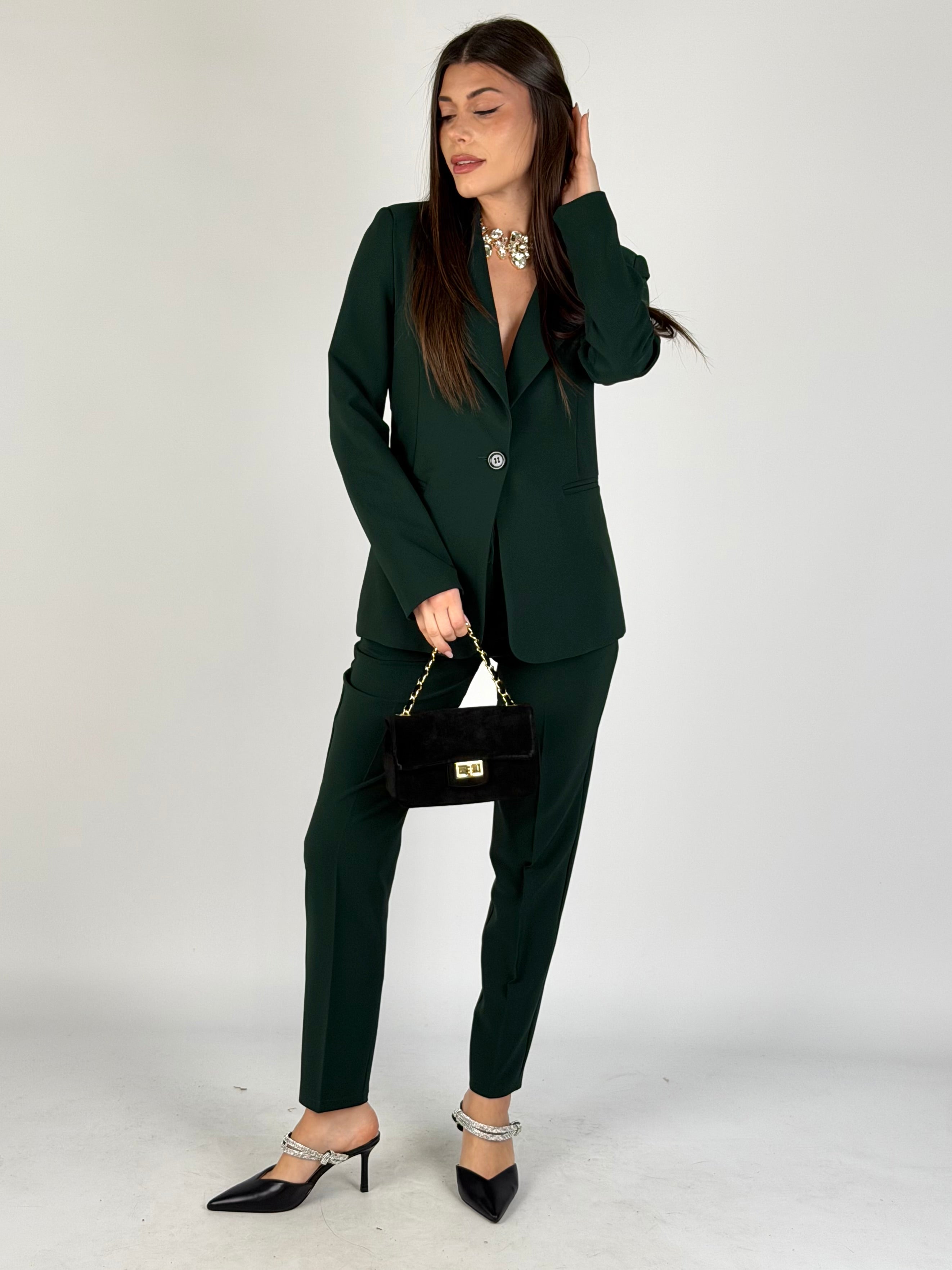 Completo castel petrolio