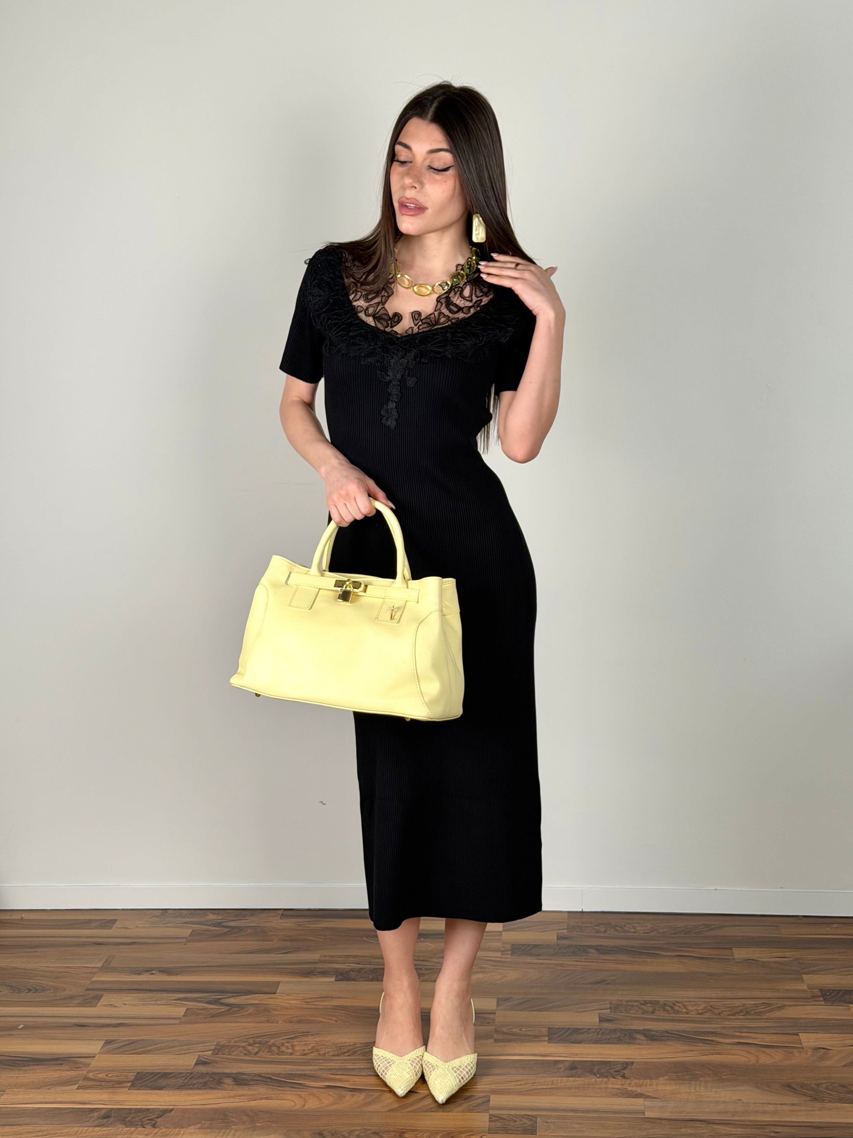 Abito pizzo Huda nero