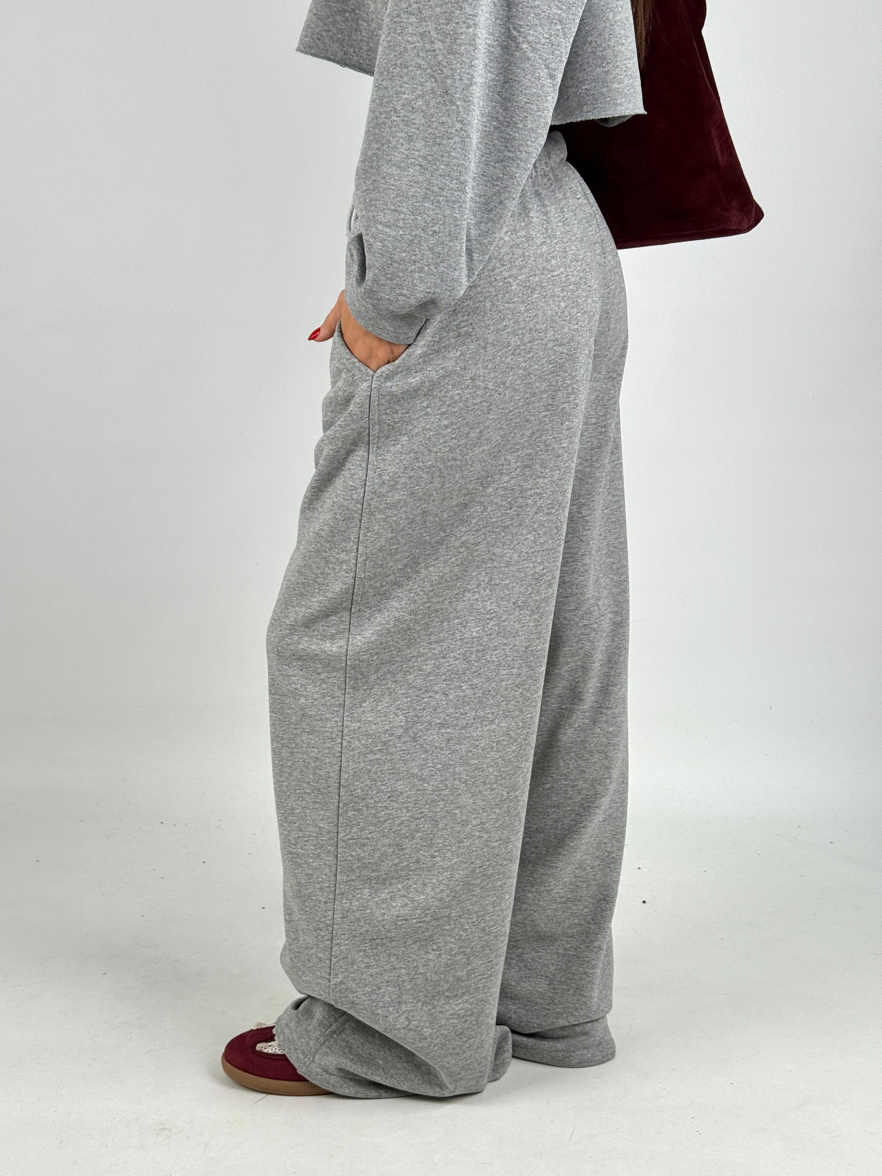 Pantalone tuta crop grigia