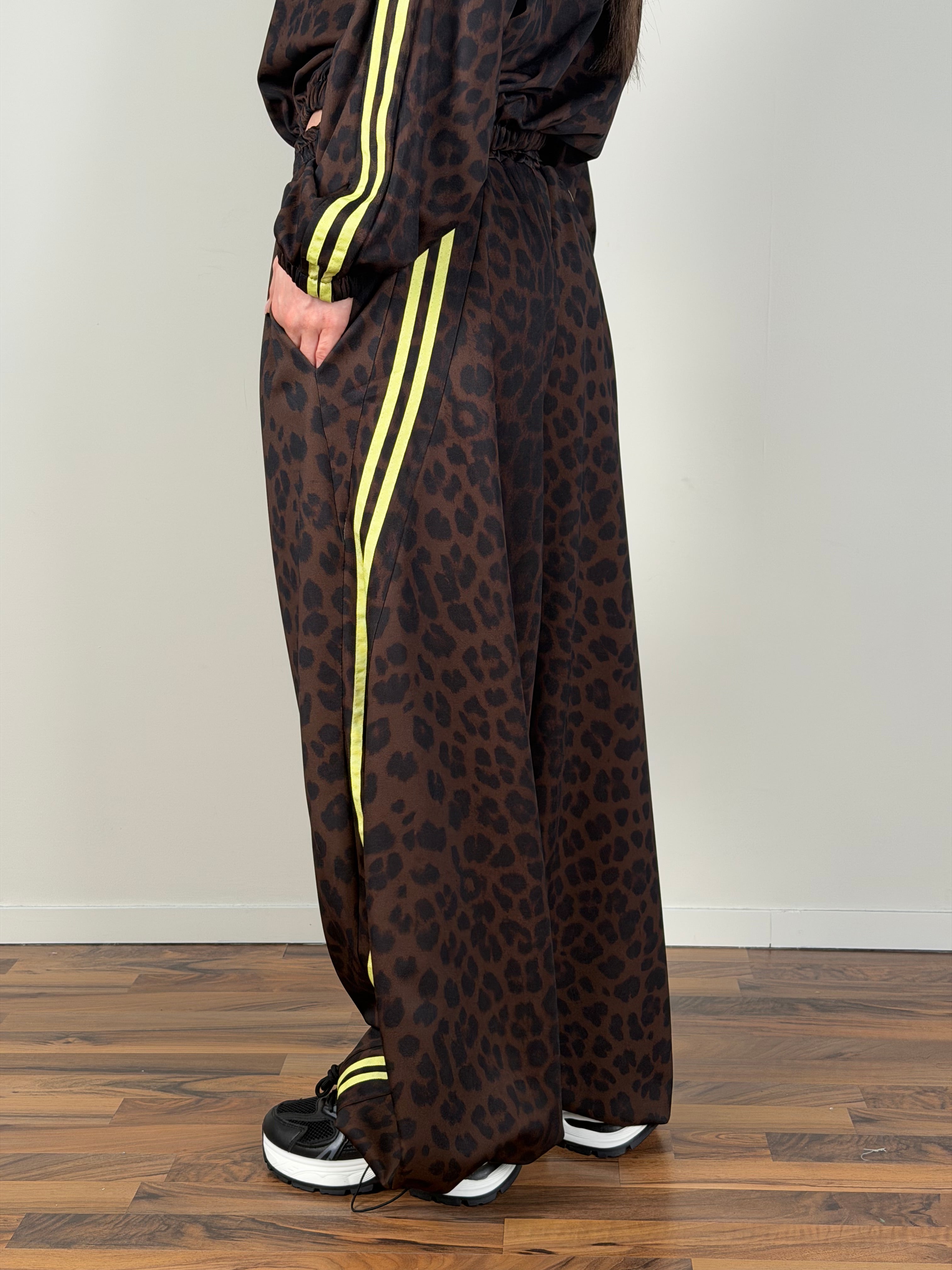 Tuta Sportiva animalier gialla