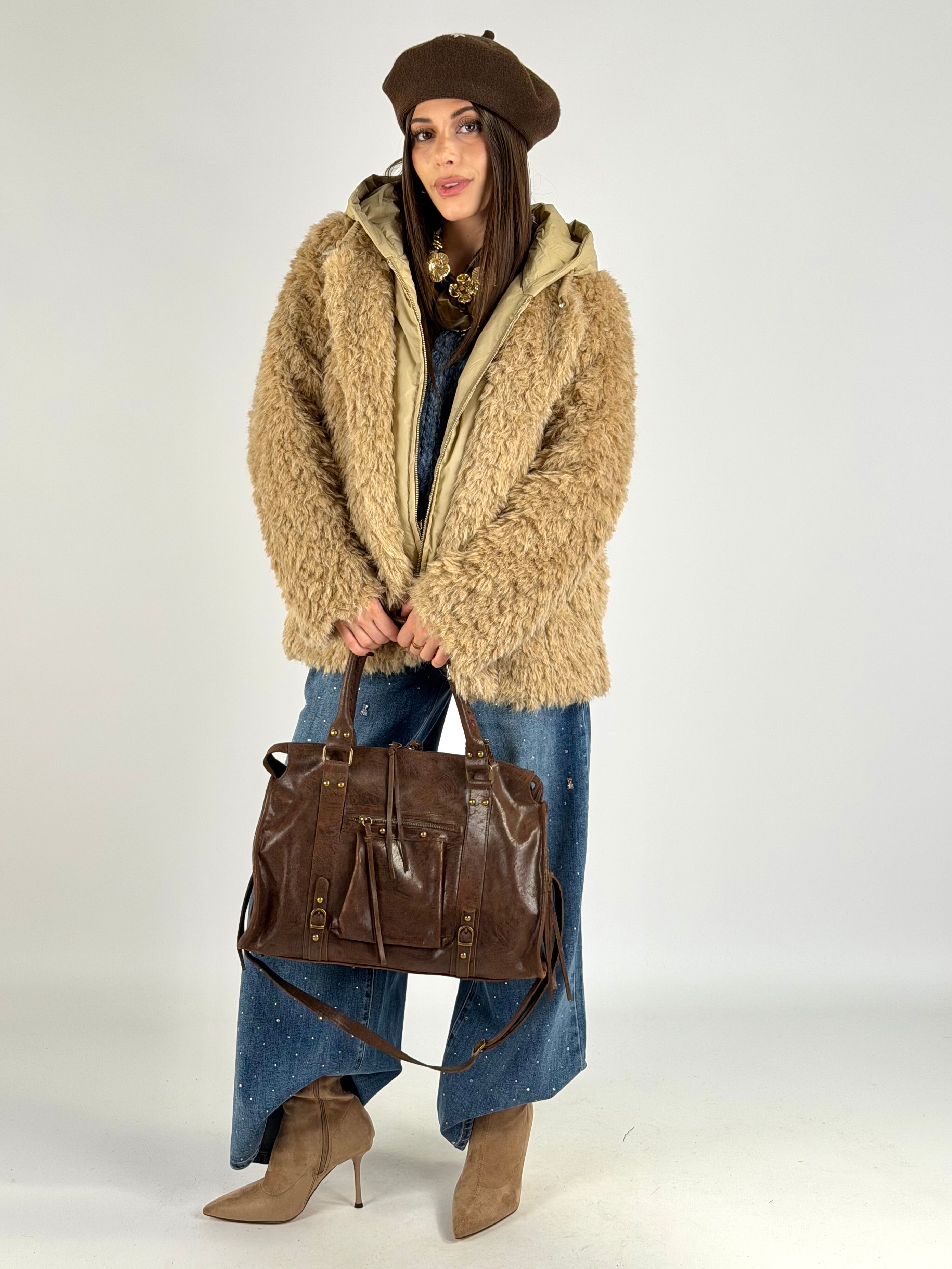 Piumino teddy con cappuccio beige