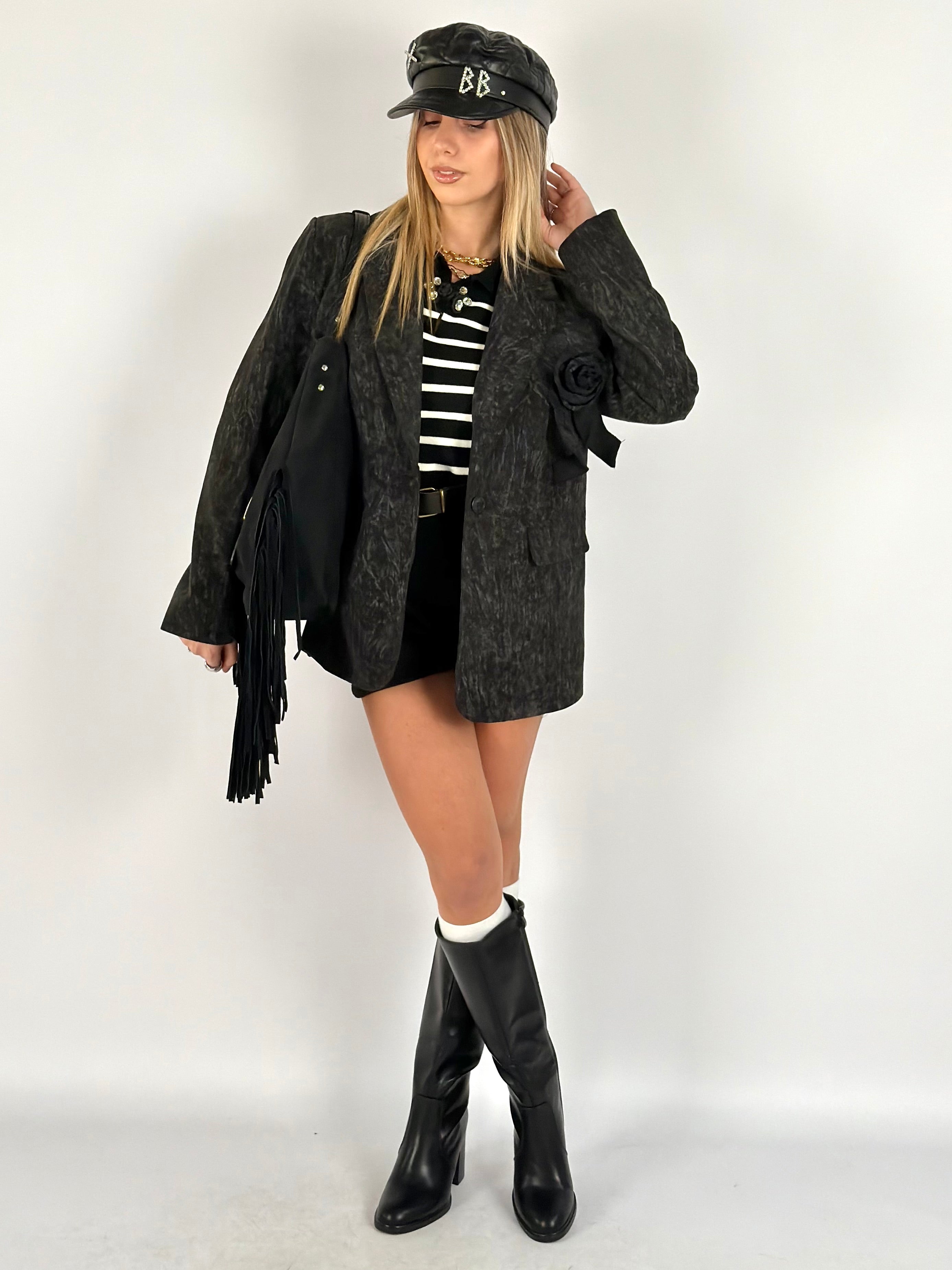 Giacca spilla maxi rosa nera