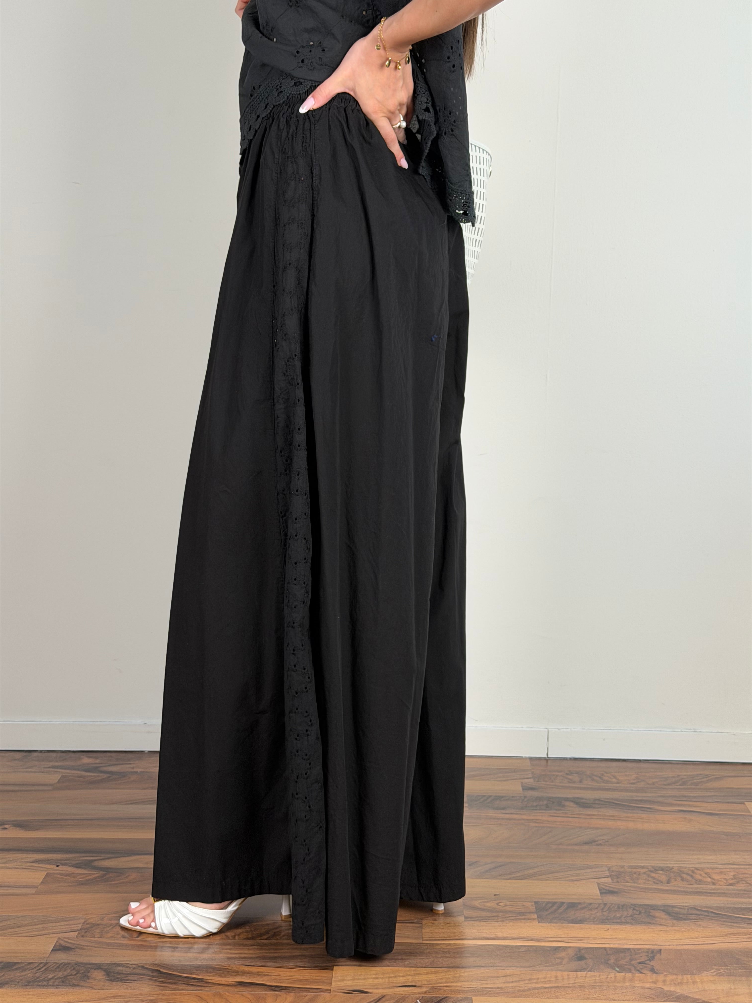 Pantalone colors pizzo sangallo nero