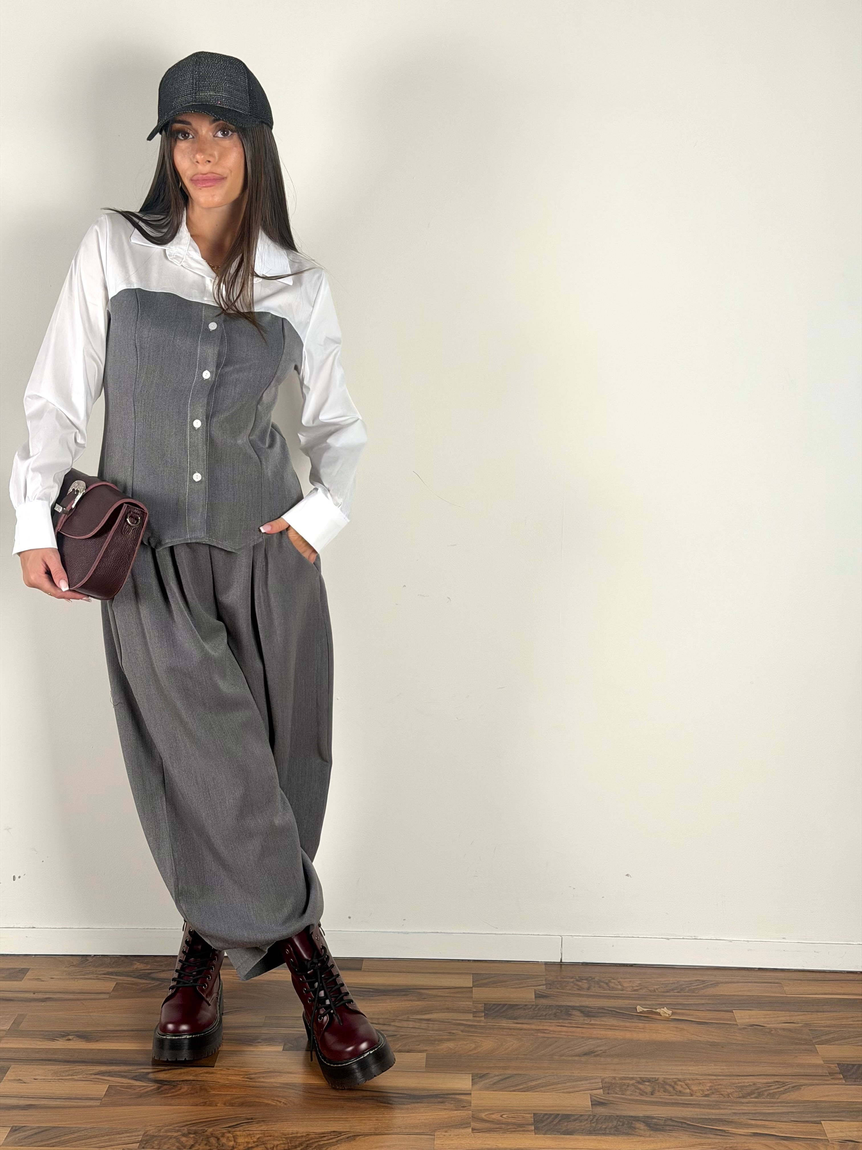 Pantalone completo kiss grigio