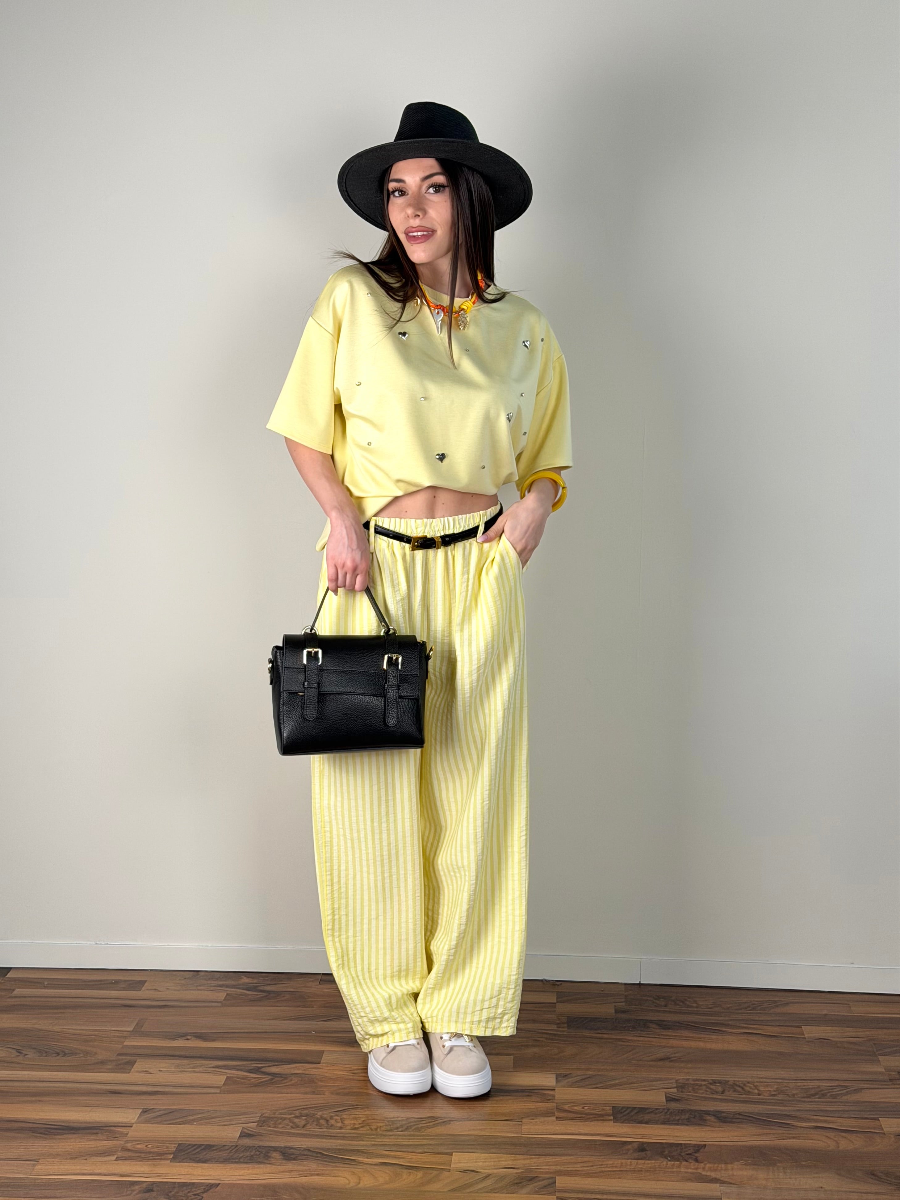 T-shirt Essenza gialla