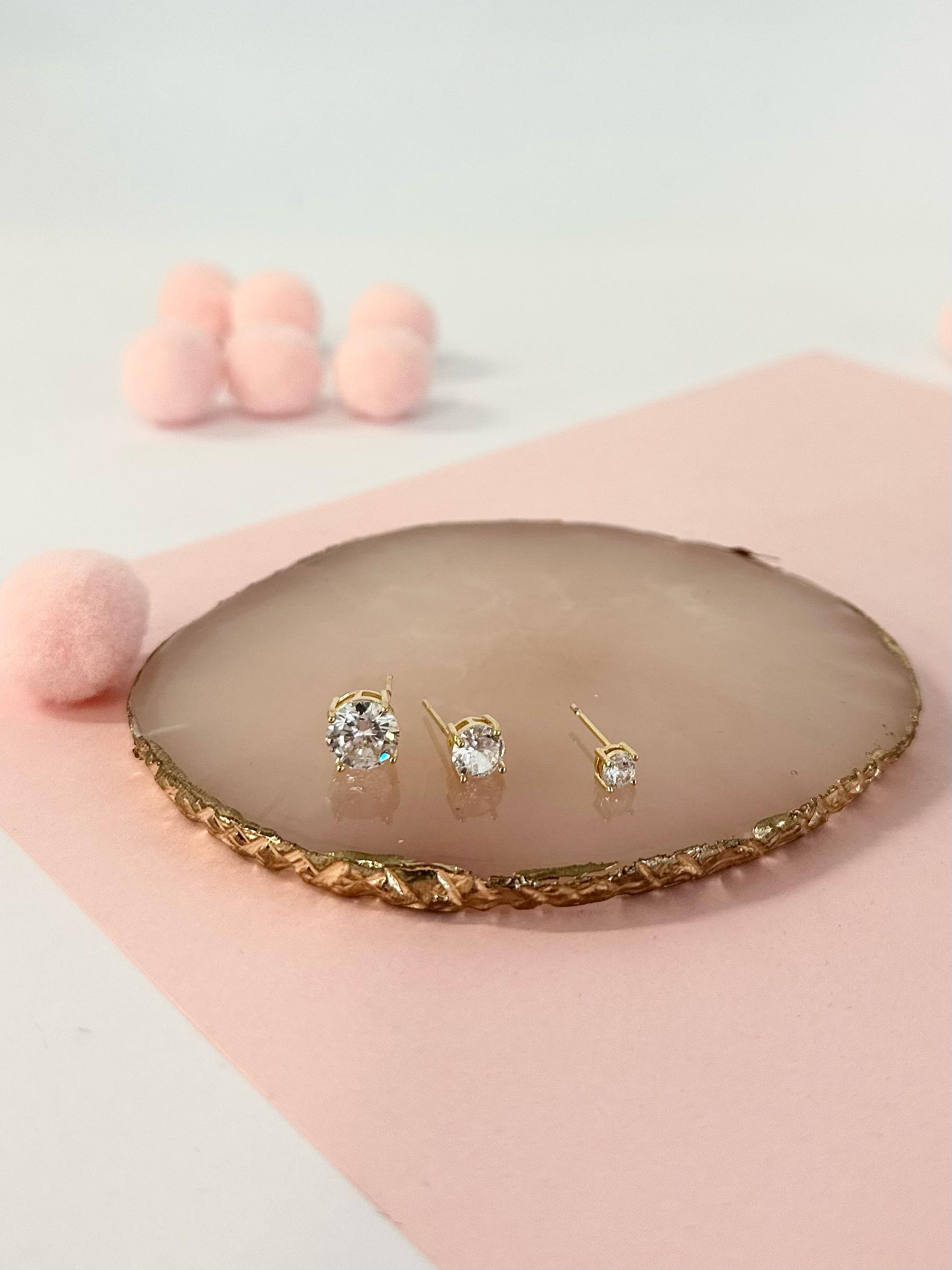 Set 6 orecchini punto luce oro